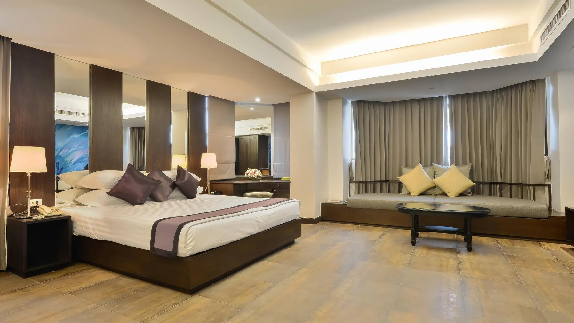 방콕 더 그랜드 사톤 호텔 4성급 호텔 스위트룸