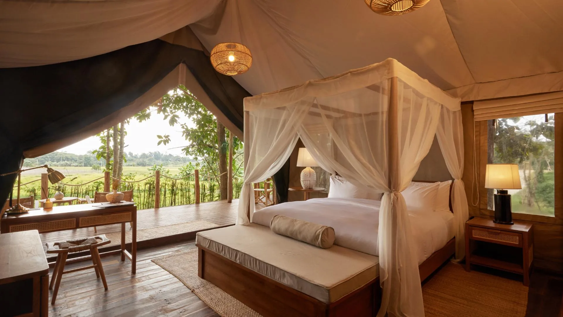 치앙라이 Tantawan Tented camp 5성급 게스트하우스 스위트룸