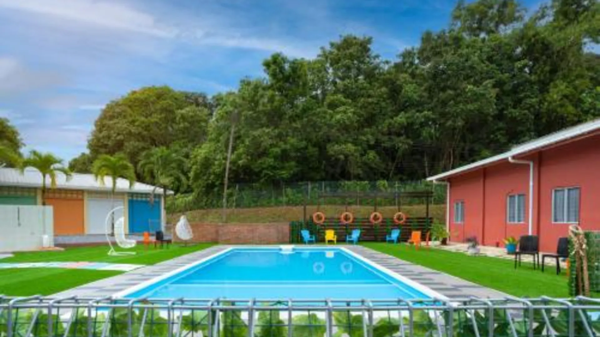 세마탄 Putra Sentosa Retreat Camp Sematan 5성급 호텔 외관