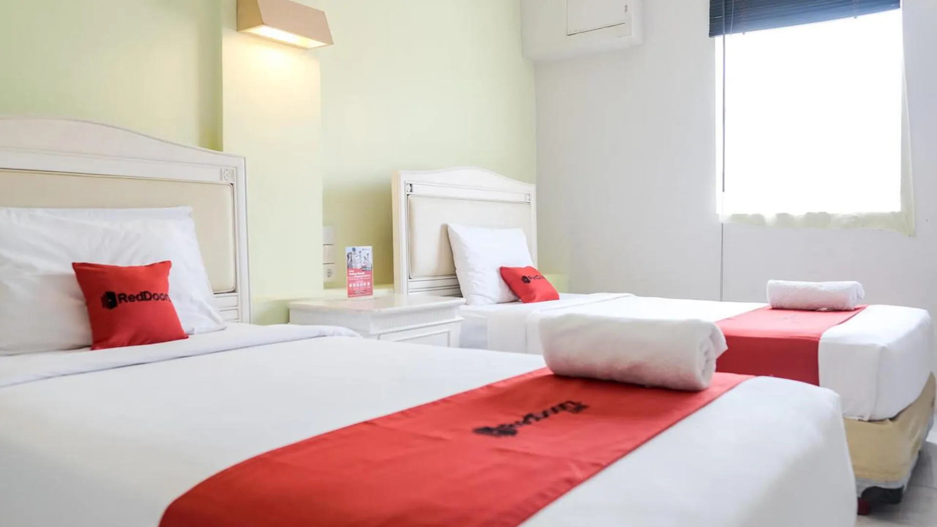 발리 레드도어즈 플러스 @ 선라이즈 호텔 사누르 3성급 호텔 스위트룸