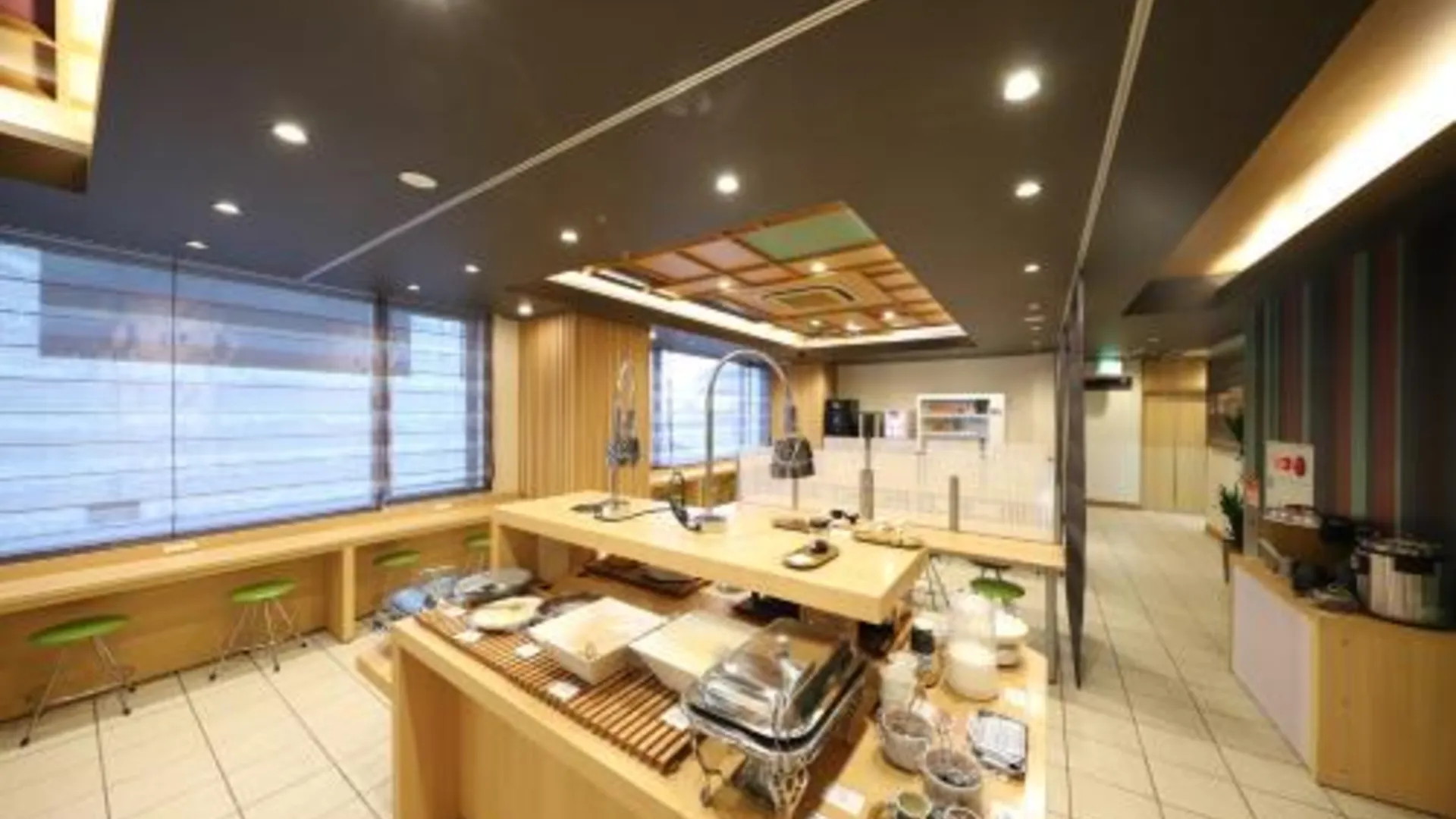 교토 스마일 호텔 교토 가라스마 고조 3성급 호텔 로비