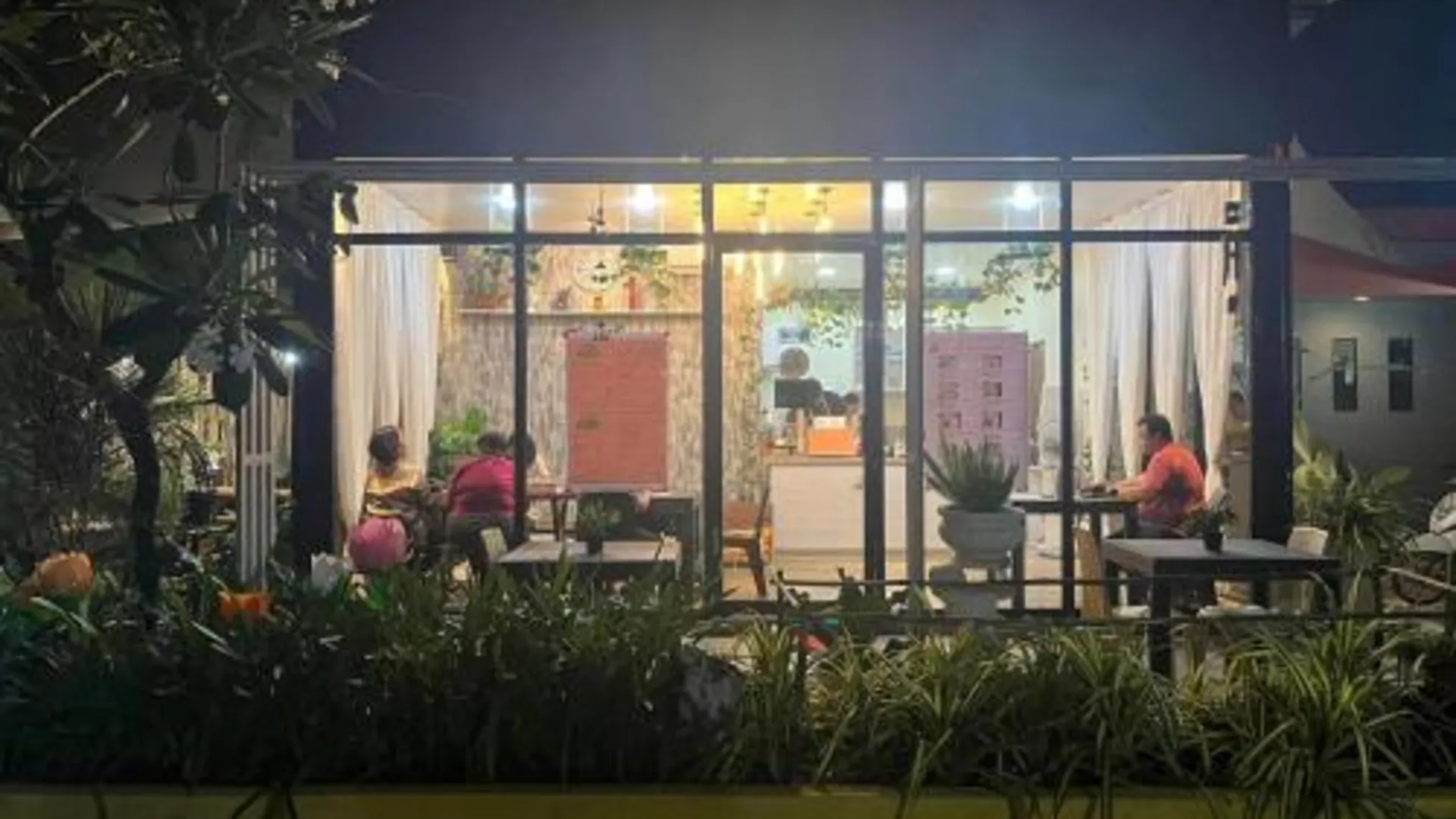 세부 마노라 아파트먼트 앤 게스트하우스 2성급 호텔 외관