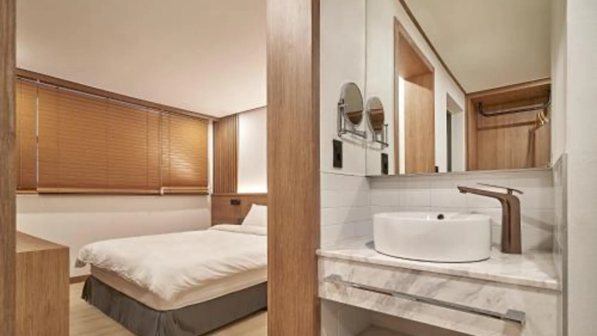 서울 먼데이 크래커 홍대 4성급 호텔 부대시설