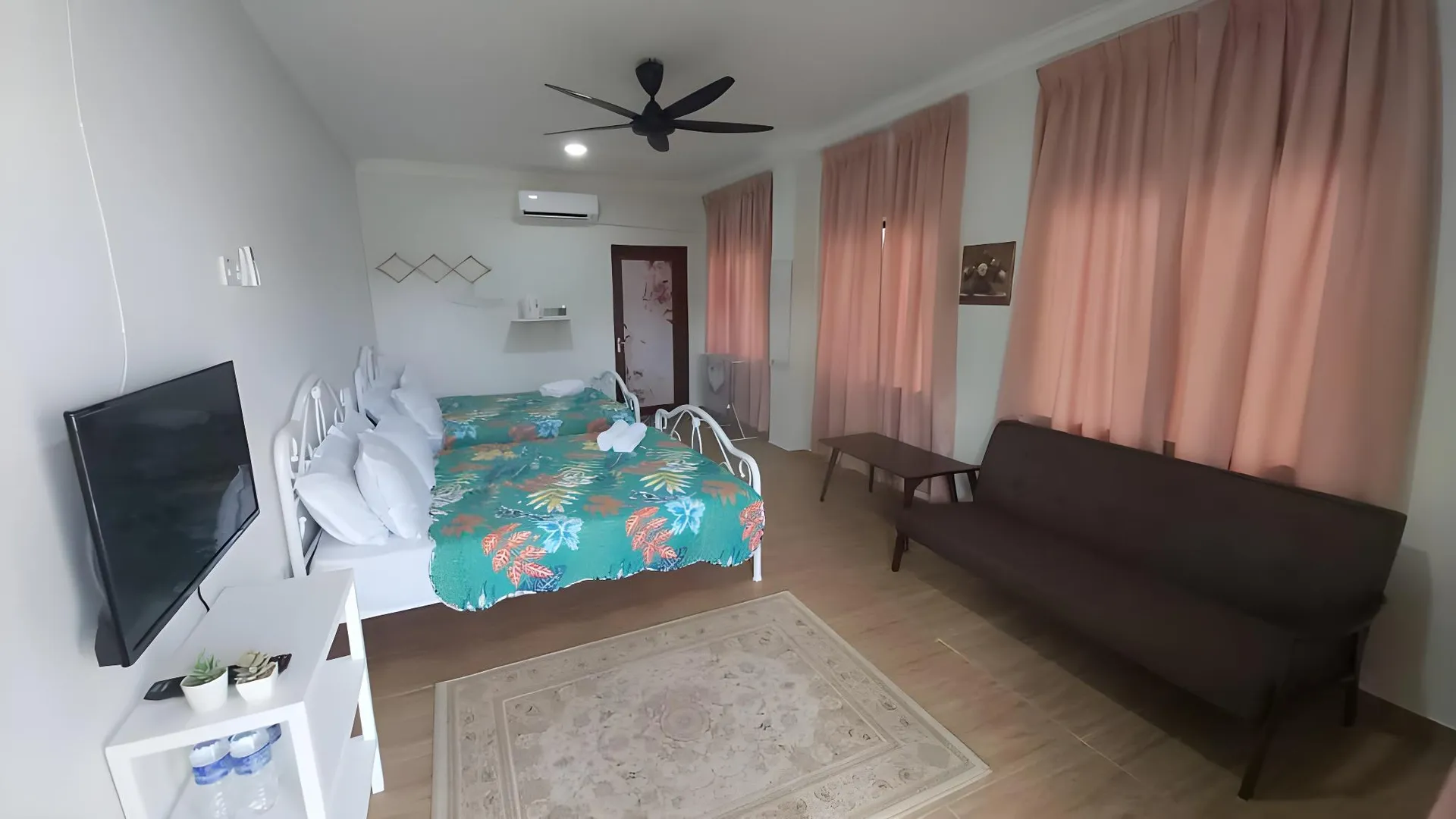 렘바우 d' Mizan Chalets (No. 2) 3성급 게스트하우스 스위트룸