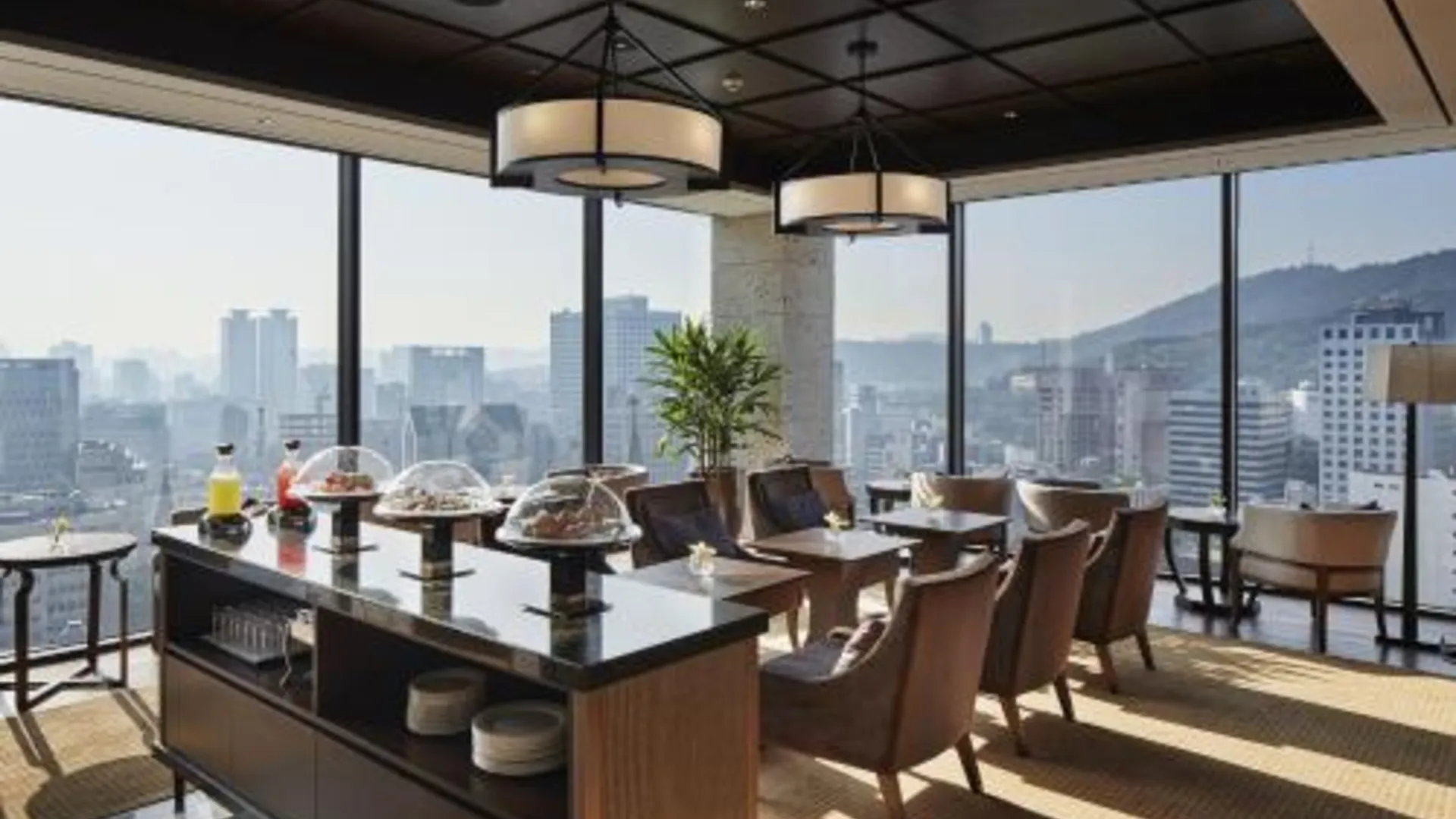 서울 로얄호텔 서울 4성급 호텔 스위트룸