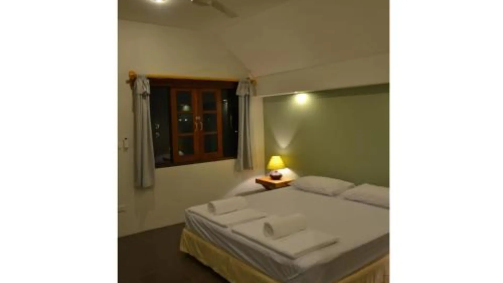 푸켓 푸켓 캠프그라운드 4성급 게스트하우스 스위트룸