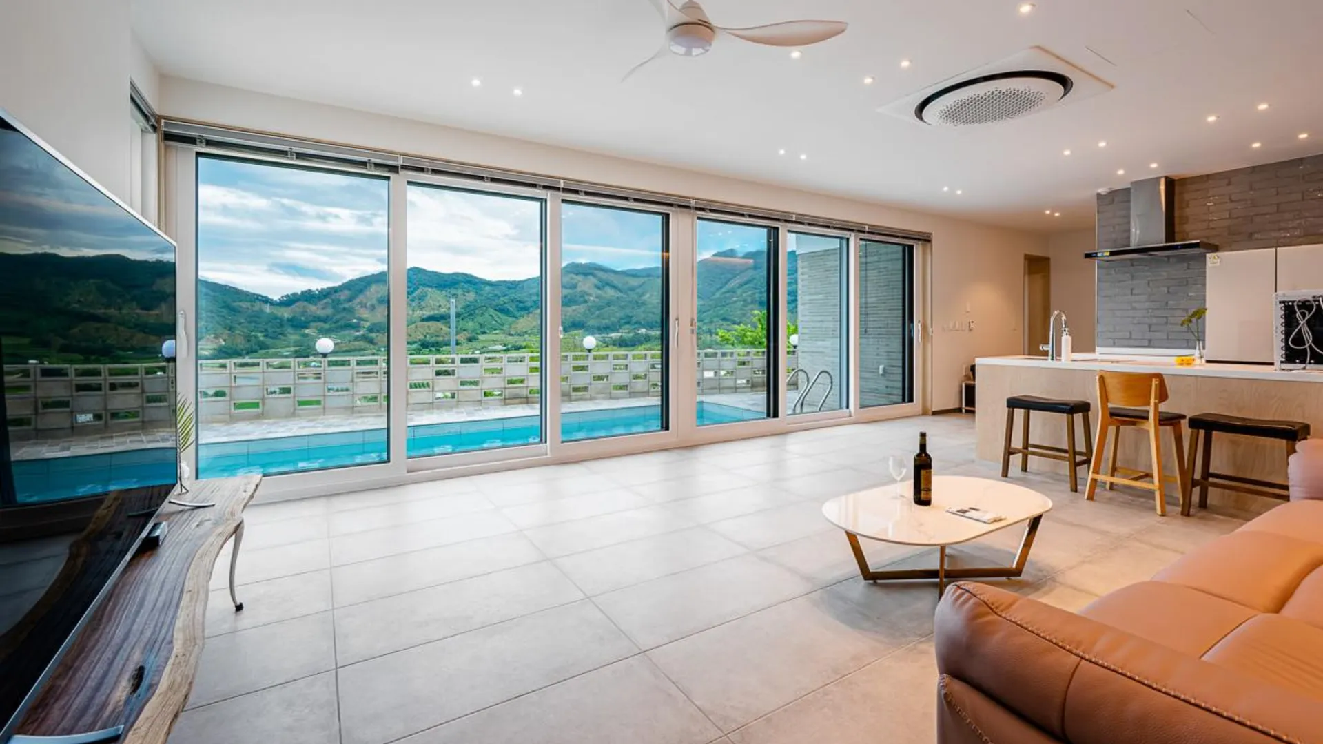 상주 구미 휴먼트리펜션 4성급 게스트하우스 객실