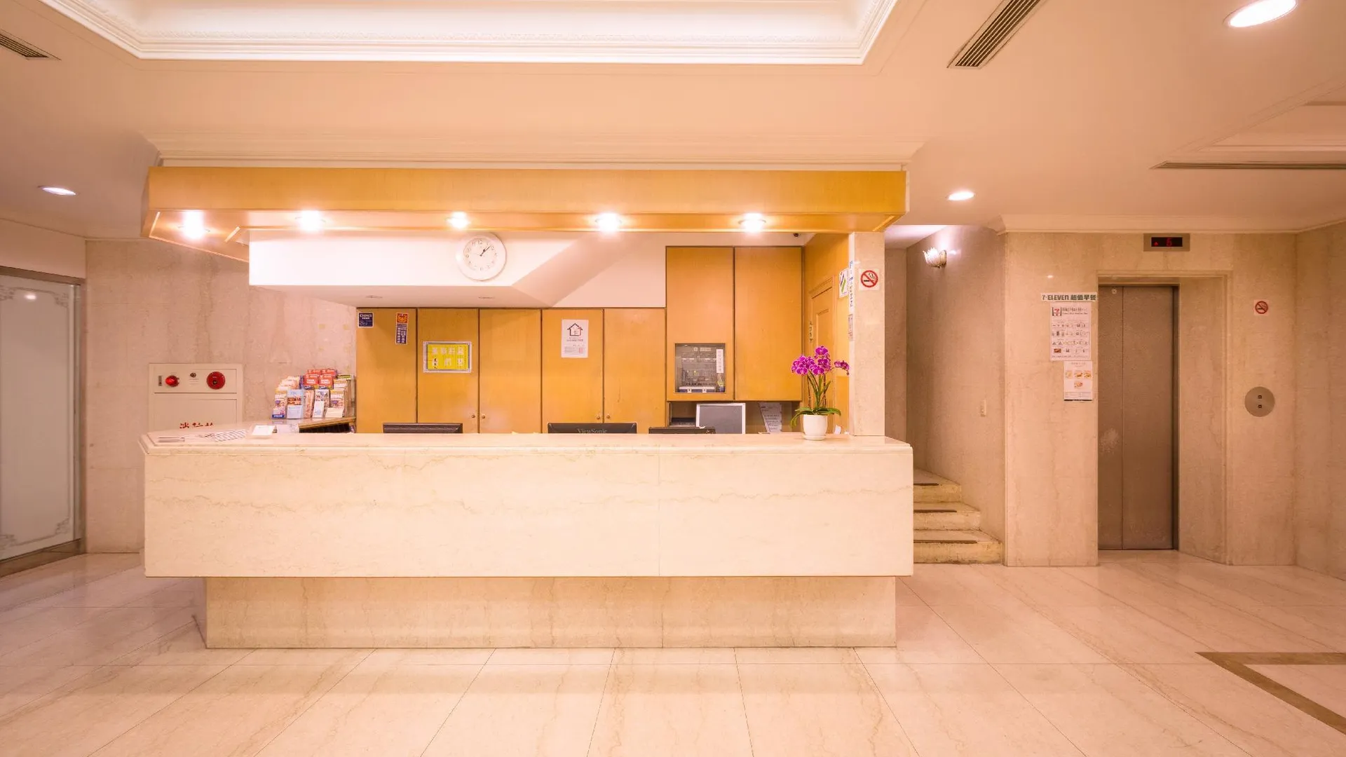 타이베이 그린 월드 플로라 아넥스 3성급 호텔 로비