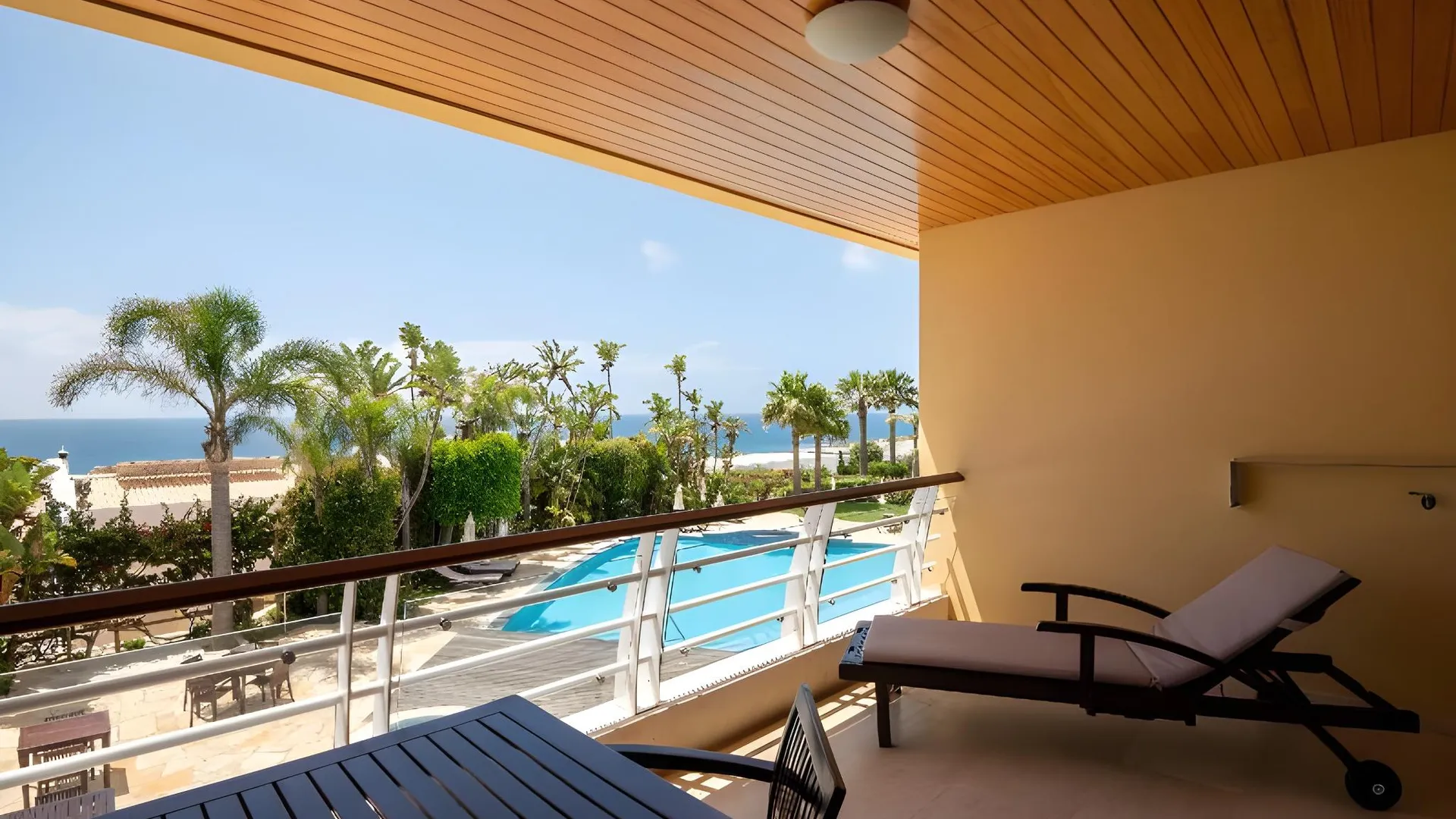 라고스 빌라 루즈 4성급 호텔 로비