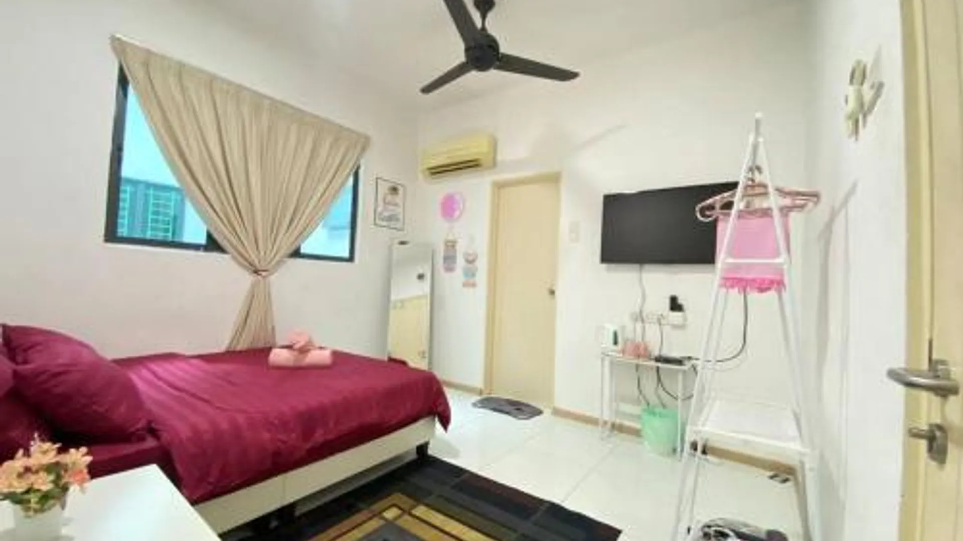 샤알람 샤 알람 시티 센터의 프라이빗 하우스 (250m², 침실 1개, 프라이빗 욕실 1개) 3성급 게스트하우스 스위트룸