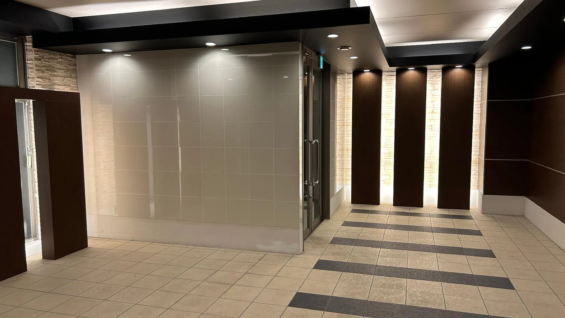 오사카 우메다의 아파트먼트 (m², 침실 1개, 프라이빗 욕실 1개) 2성급 싱글룸 로비