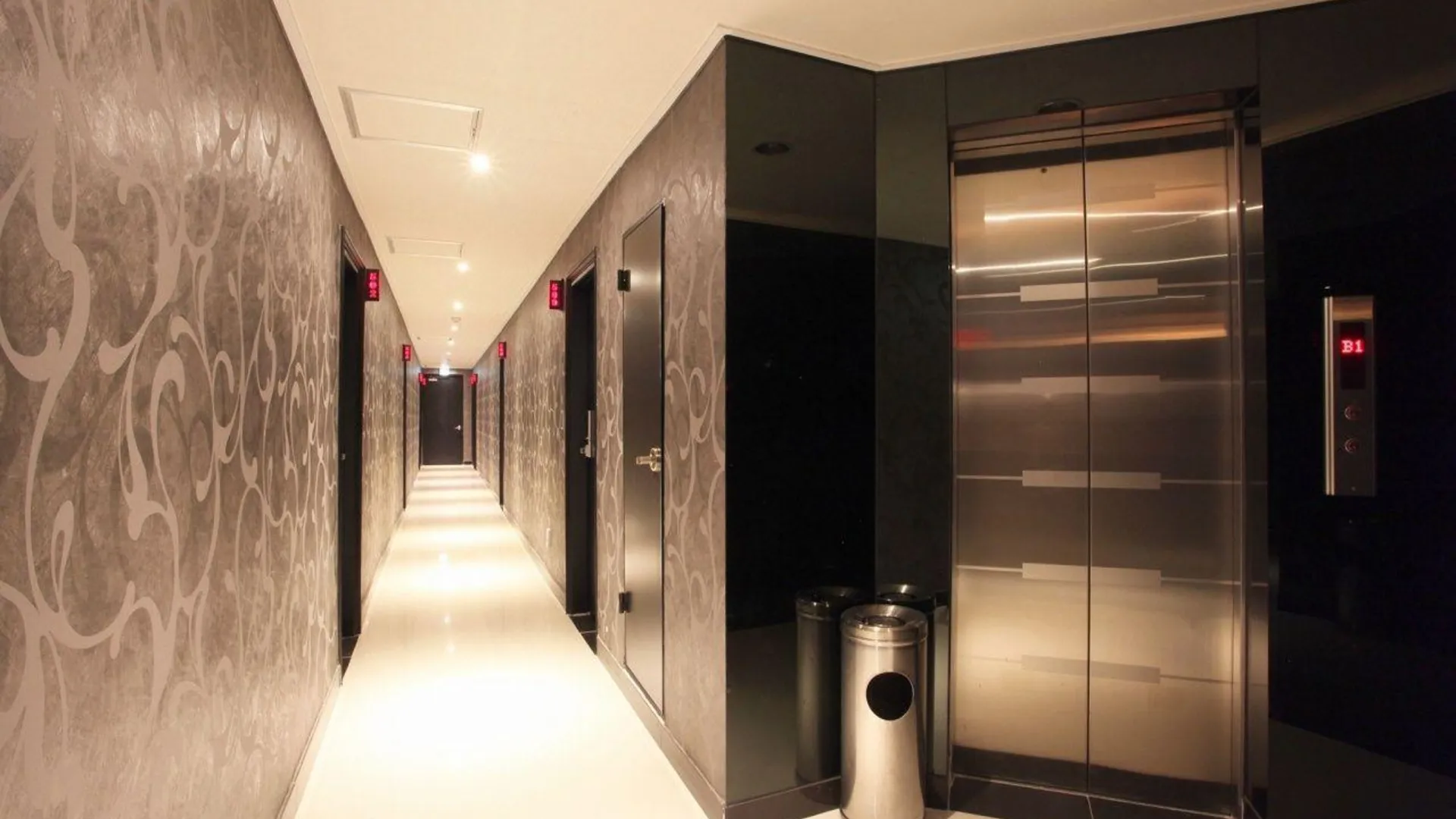 서울 ZIP 호텔 2성급 호텔 수영장