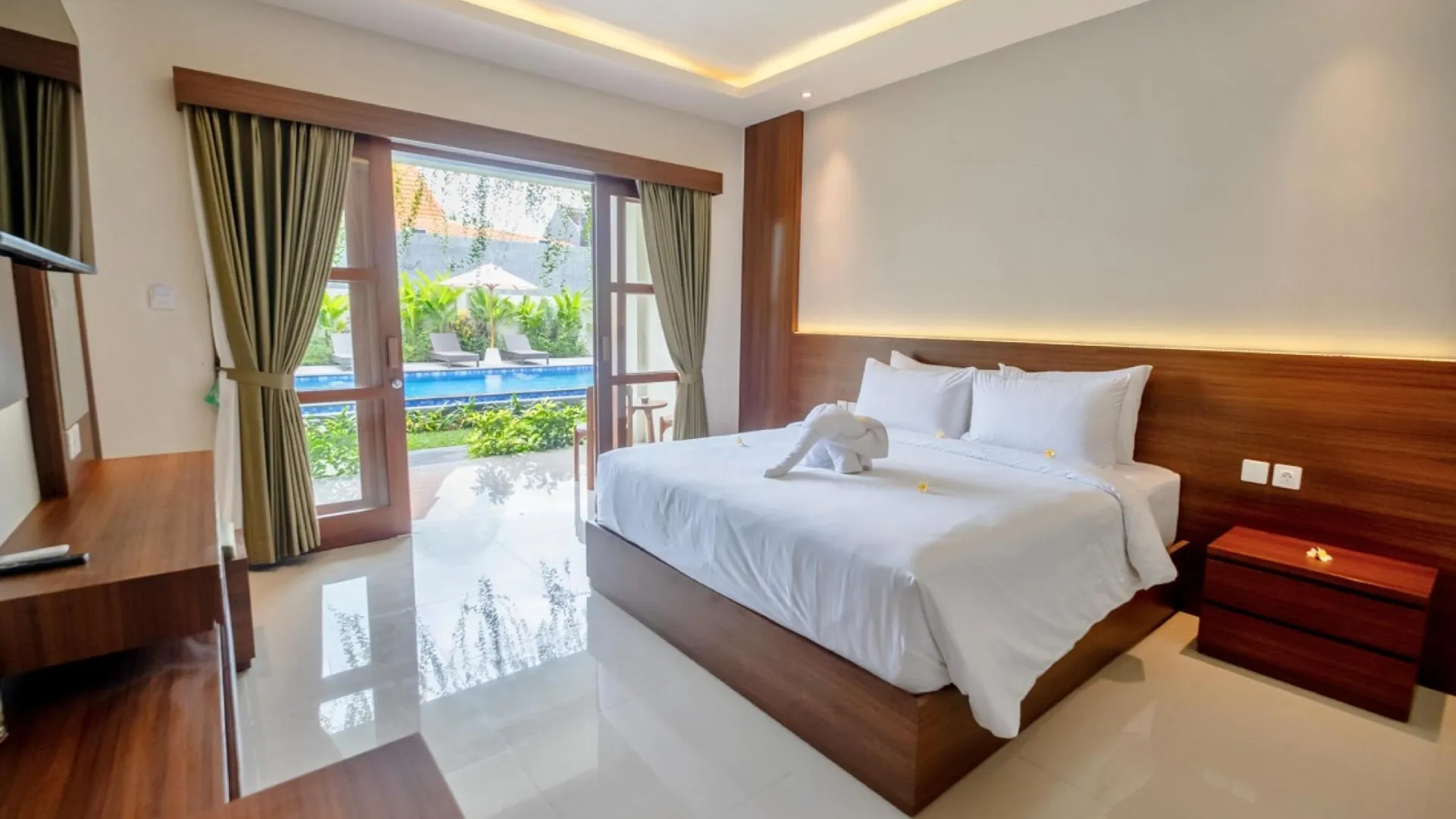 발리 푸리 카자 하우스 2성급 호텔 스위트룸