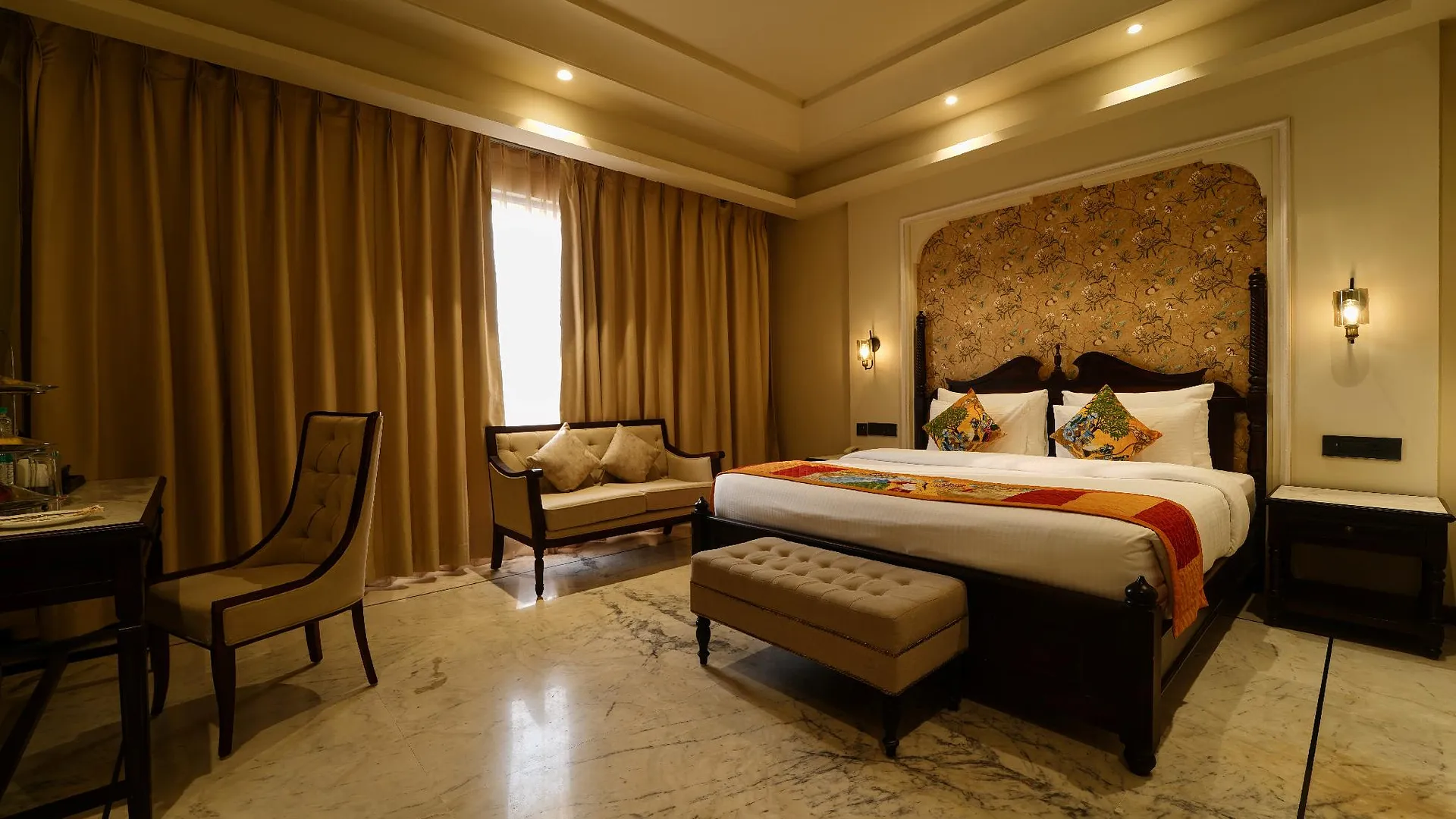 푸쉬카르 Sehdev Bagh 5성급 호텔 전망