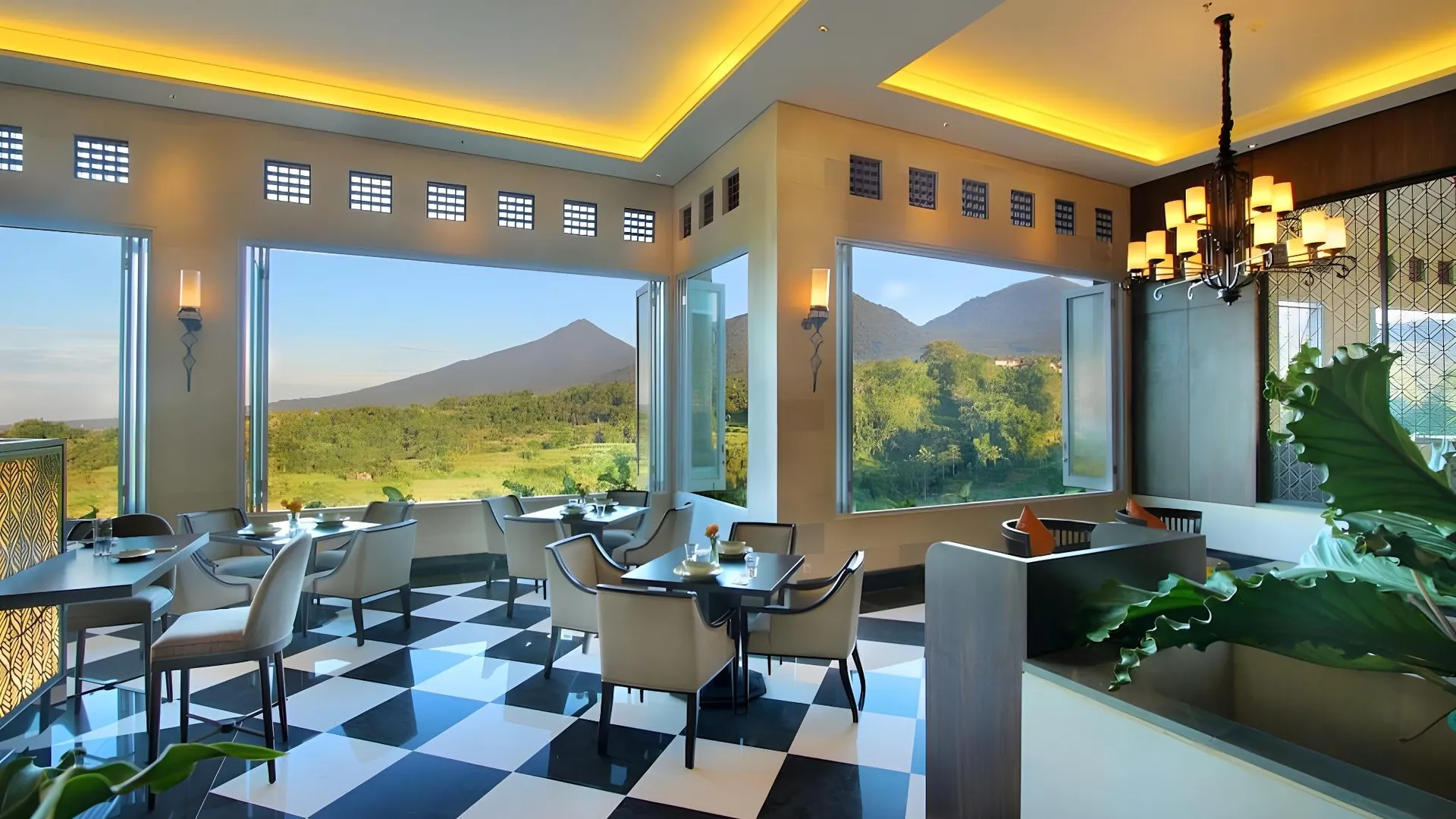 발리 홈 사라남 바투리티 5성급 호텔 로비