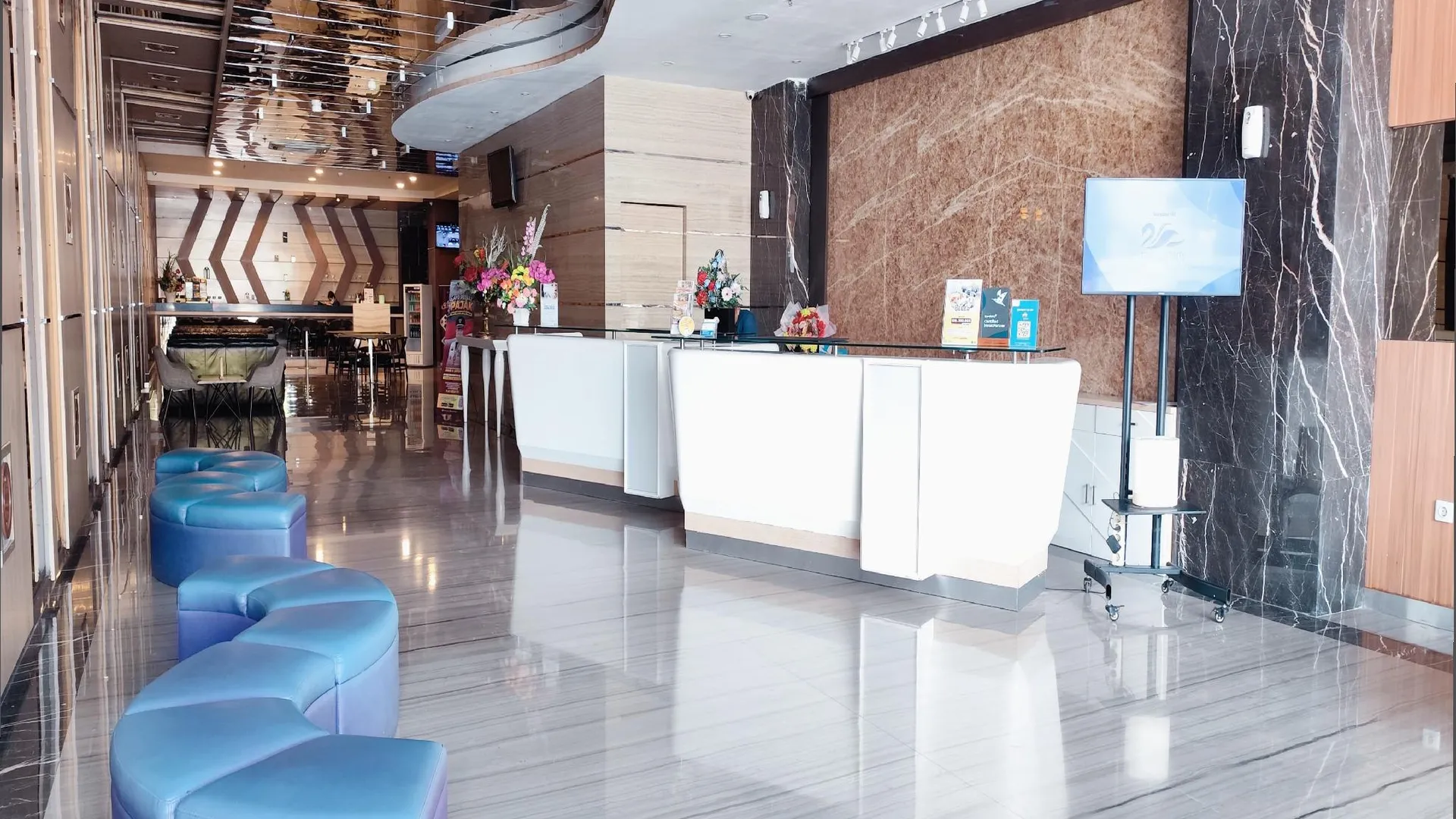 마카사르 W쓰리 프리미어 호텔 3성급 호텔 외관