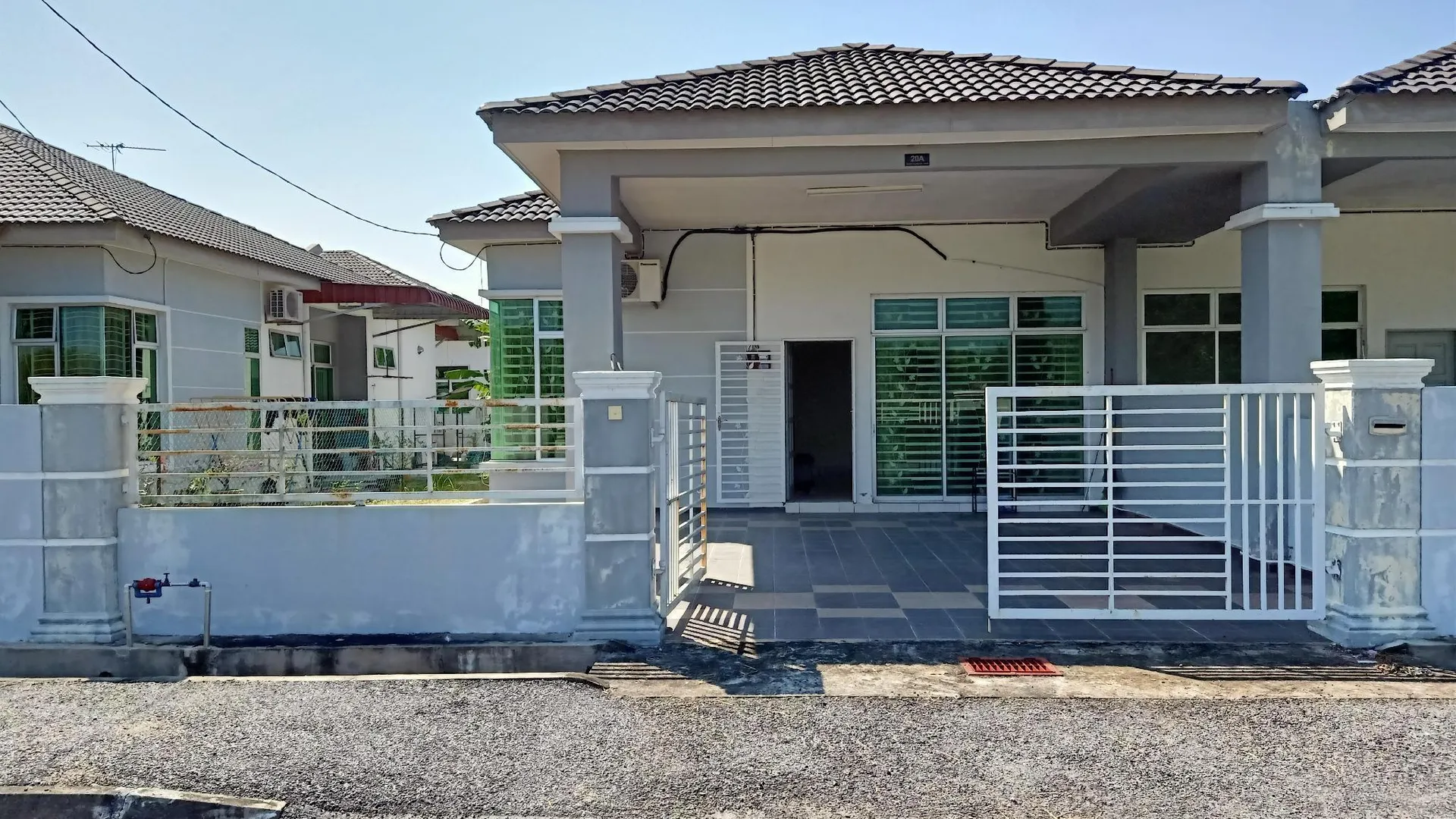 알로스타 / 알로르세타르 얀의 프라이빗 하우스 (2000m², 침실 3개, 프라이빗 욕실 2개) 2성급 싱글룸 레스토랑