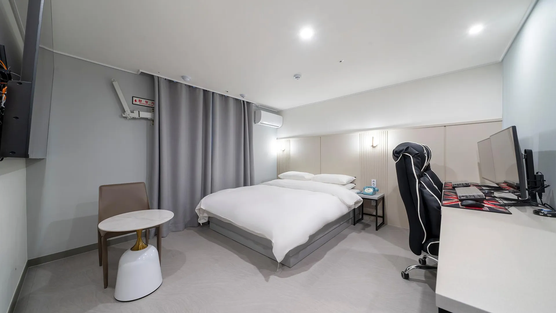 수원 수원(인계동) 한밤호텔 호텔 객실