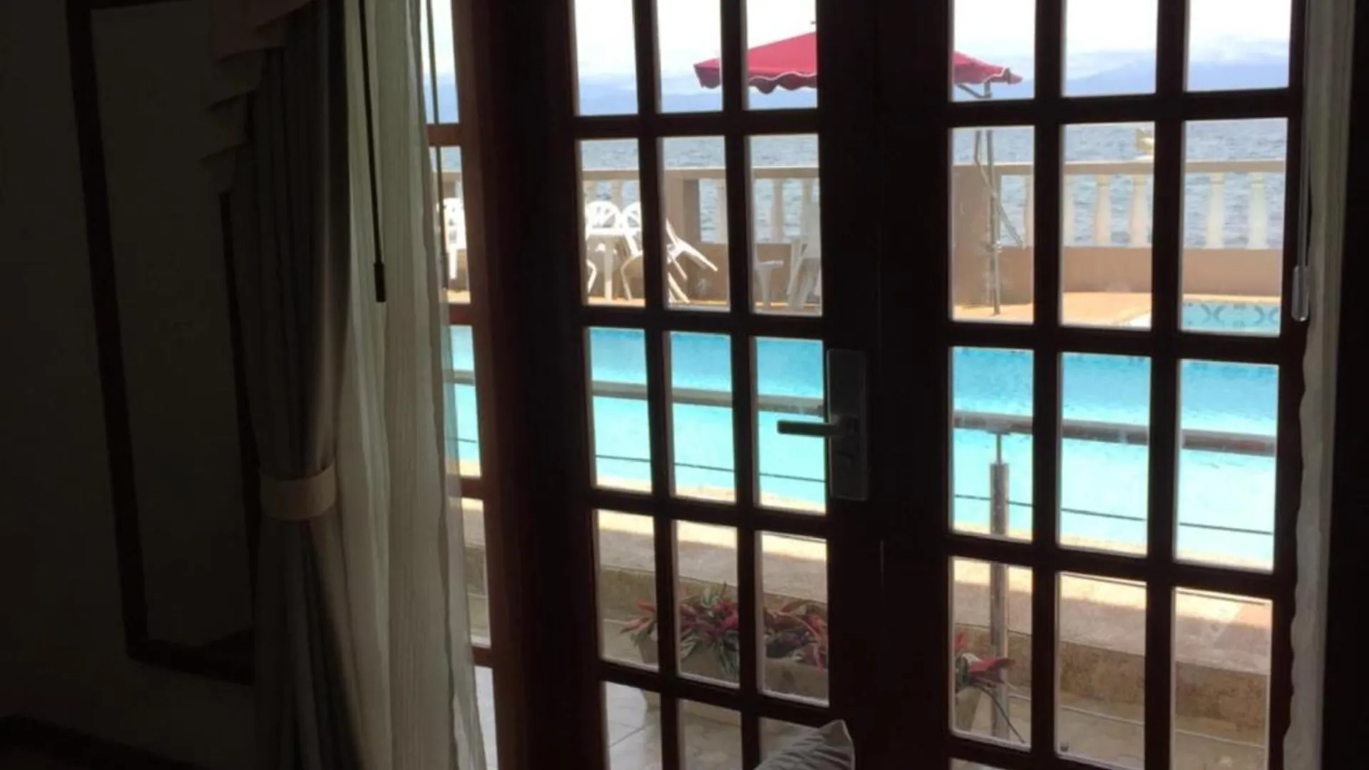 세부 오션 브리즈 리조트 호텔 수영장