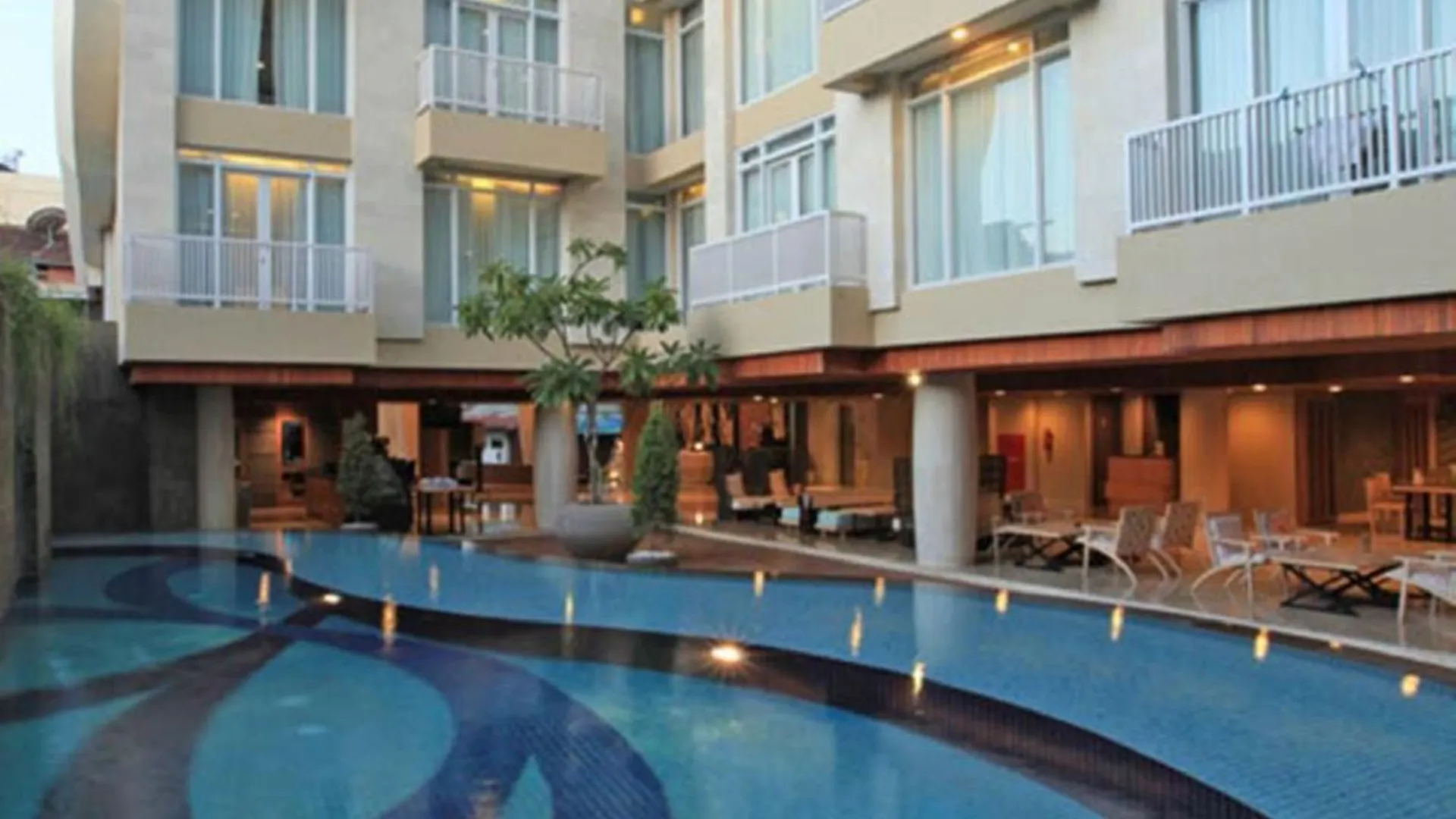 발리 베드록 호텔 쿠타 발리 4성급 호텔 전망