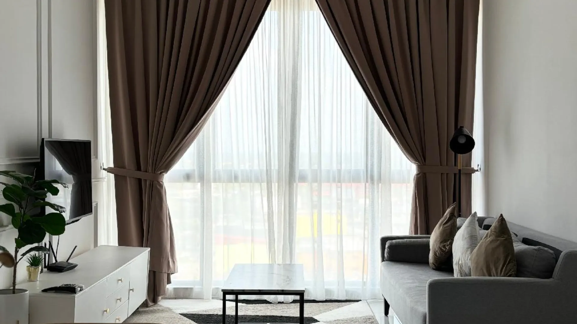 코타바루 트로이카 레지덴시 코타바루 모던 디자인 바이 AG홈, 원 베드룸 4성급 게스트하우스 스위트룸