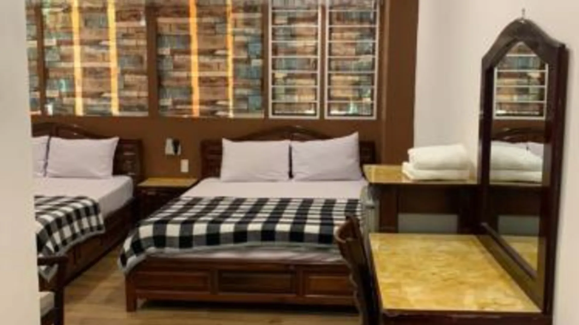 호치민 호앙옌니 호텔 1성급 호텔 스위트룸