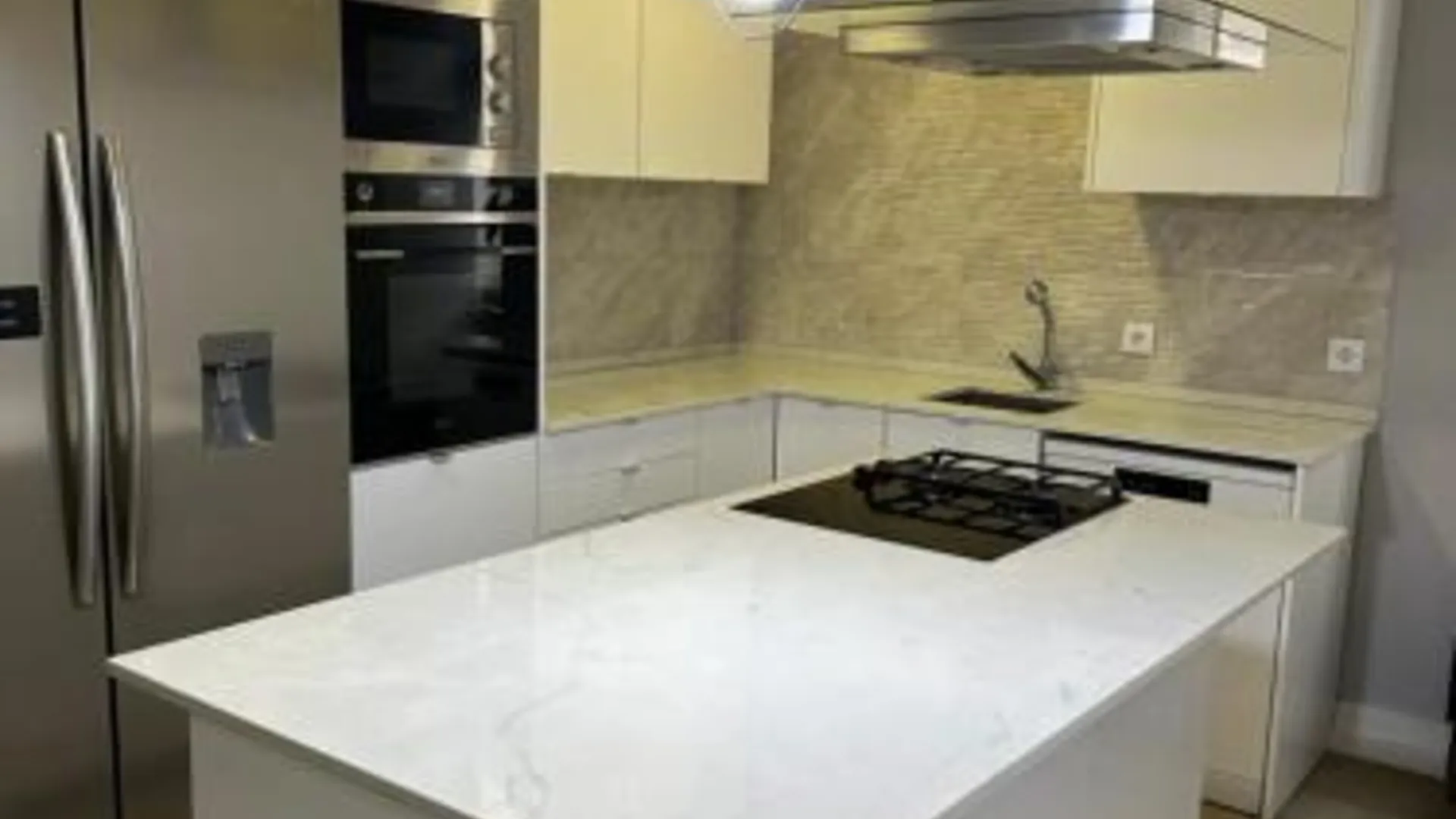 아마 도라 Finu Hub Guesthouse 2성급 호텔 로비