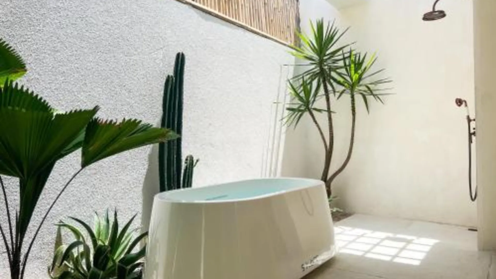 발리 Breathe Boutique Suites 4성급 호텔 수영장