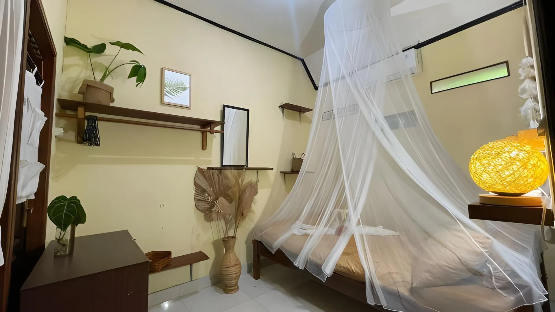 발리 코리빙 발리 스위트 홈 코스트 렝캅 디 타바난 코트 5성급 호텔 스위트룸