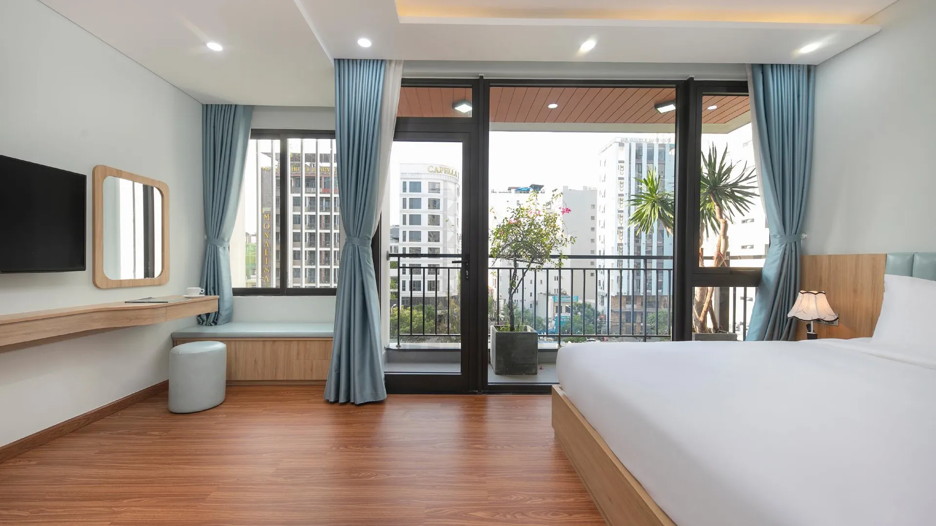 다낭 허머 호텔 앤 아파트먼트 다낭 비치 3성급 호텔 스위트룸