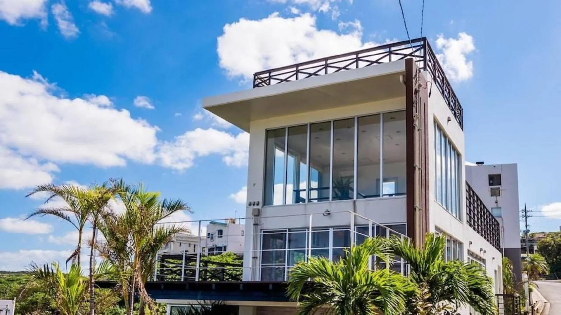 오키나와 본섬 E-horizon Resort Condominium Yomitan 3성급 호텔 외관