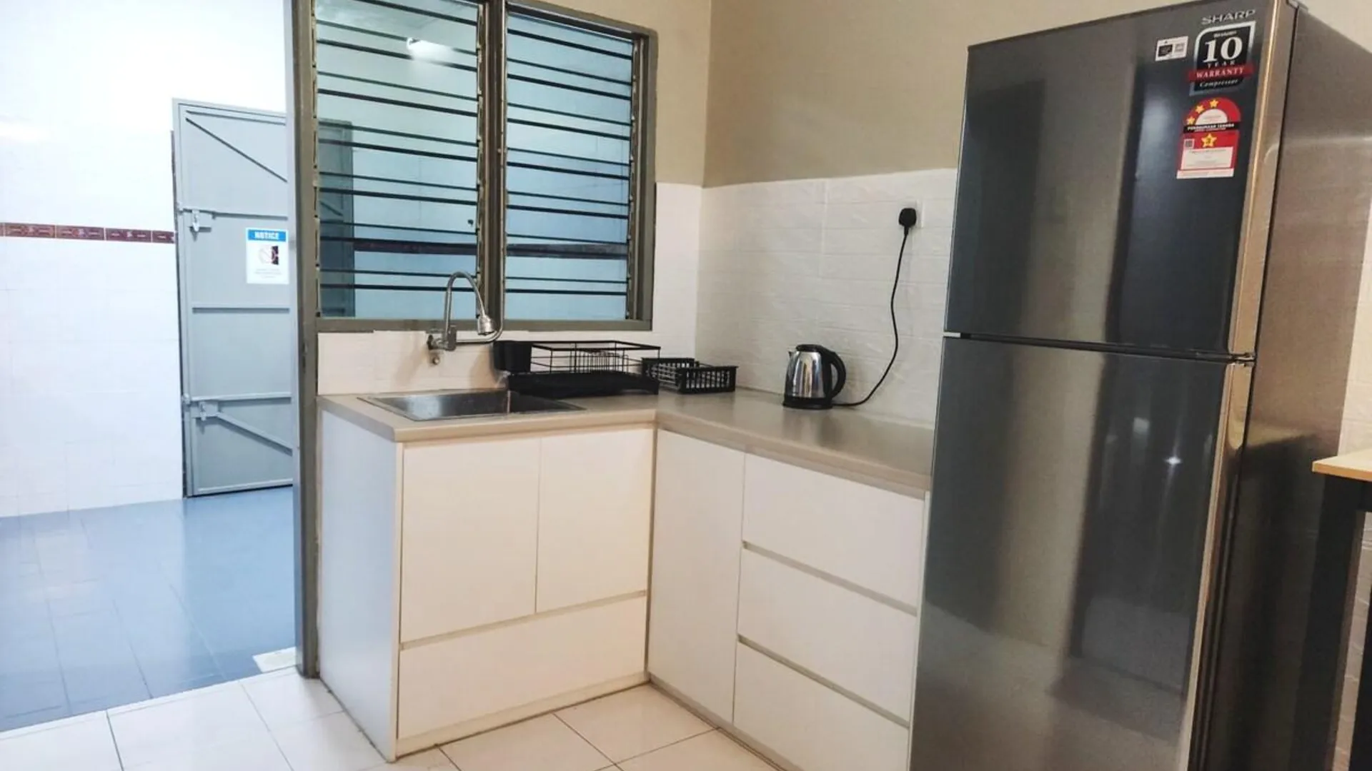 멩글렘부 멩글렘부의 프라이빗 하우스 (180m², 침실 4개, 프라이빗 욕실 3개) 3성급 게스트하우스 수영장