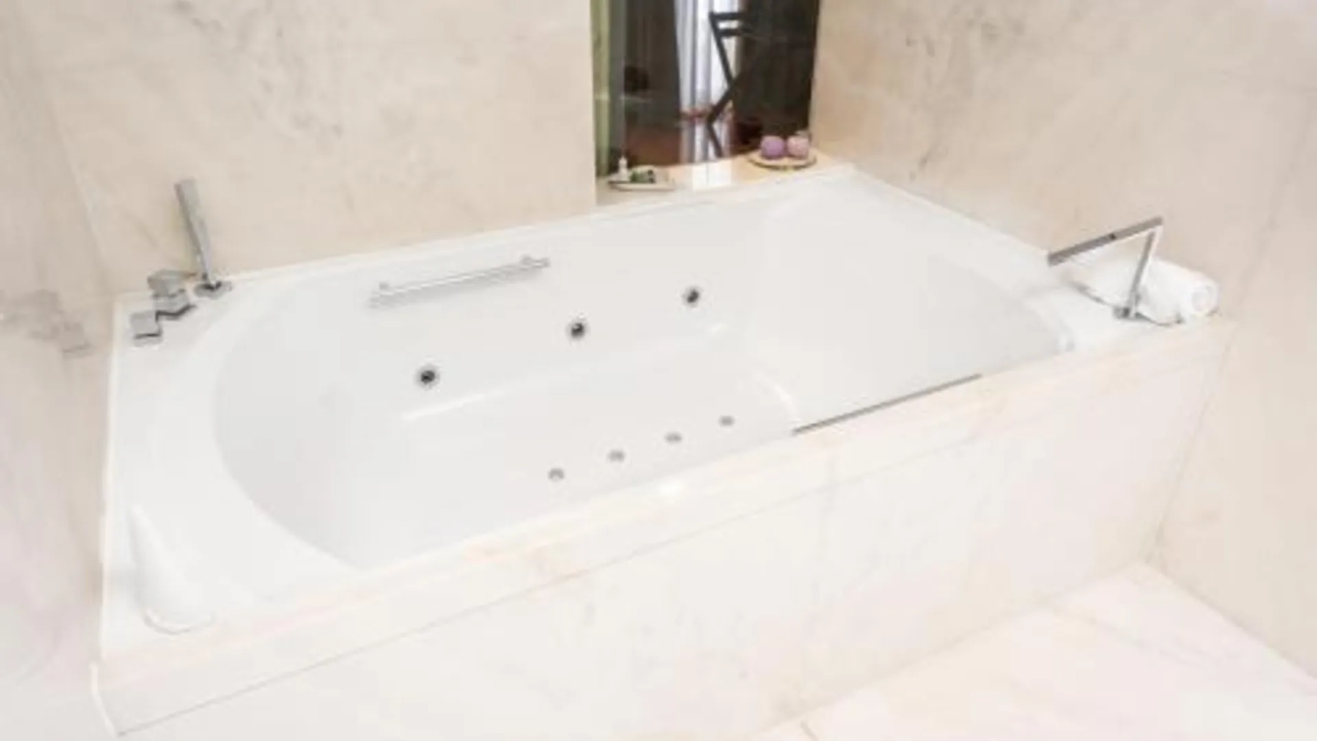 알파림 Hotel dos Zimbros 4성급 호텔 전망