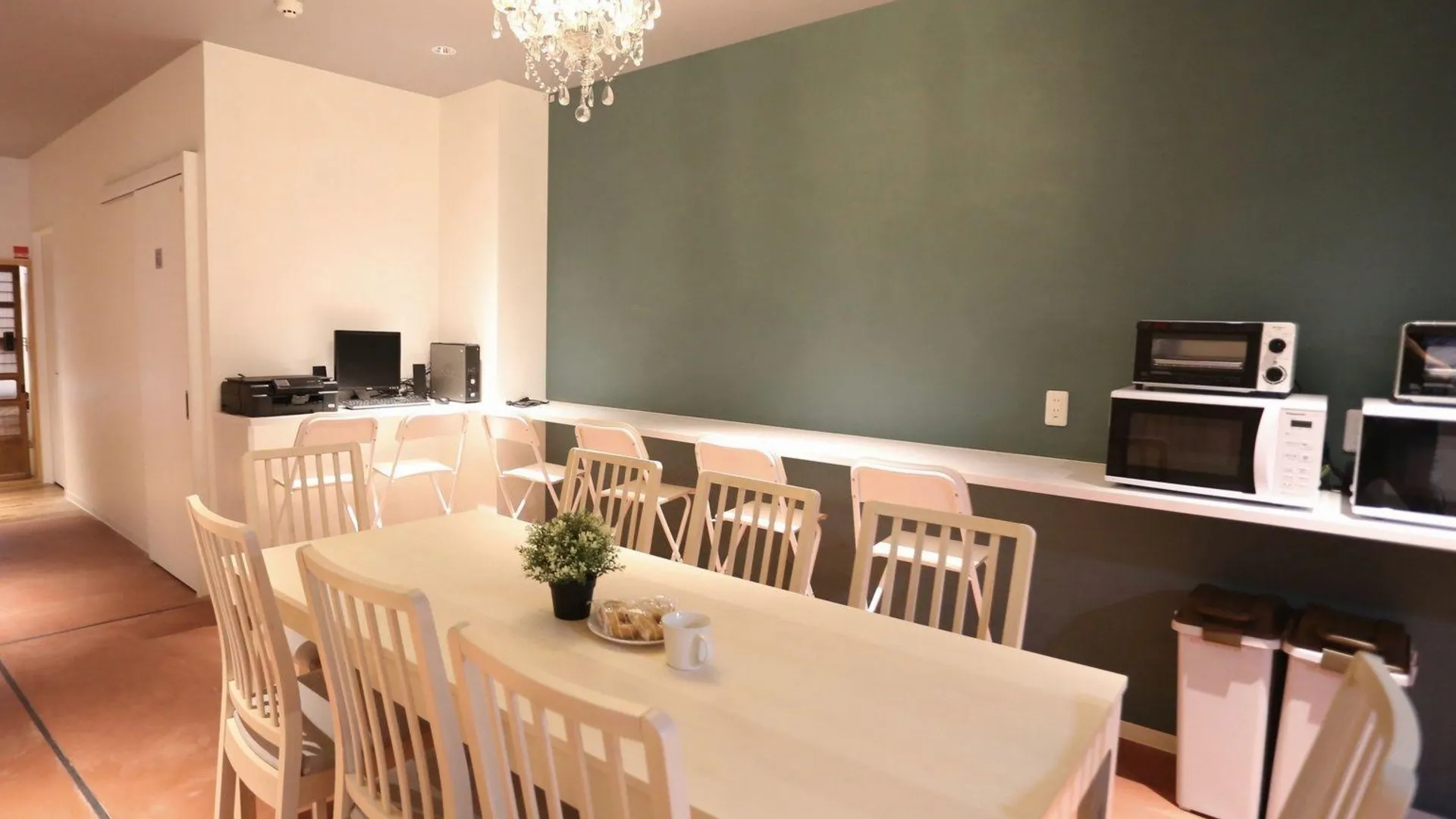 교토 이와토야마 호스텔 4성급 호텔 수영장