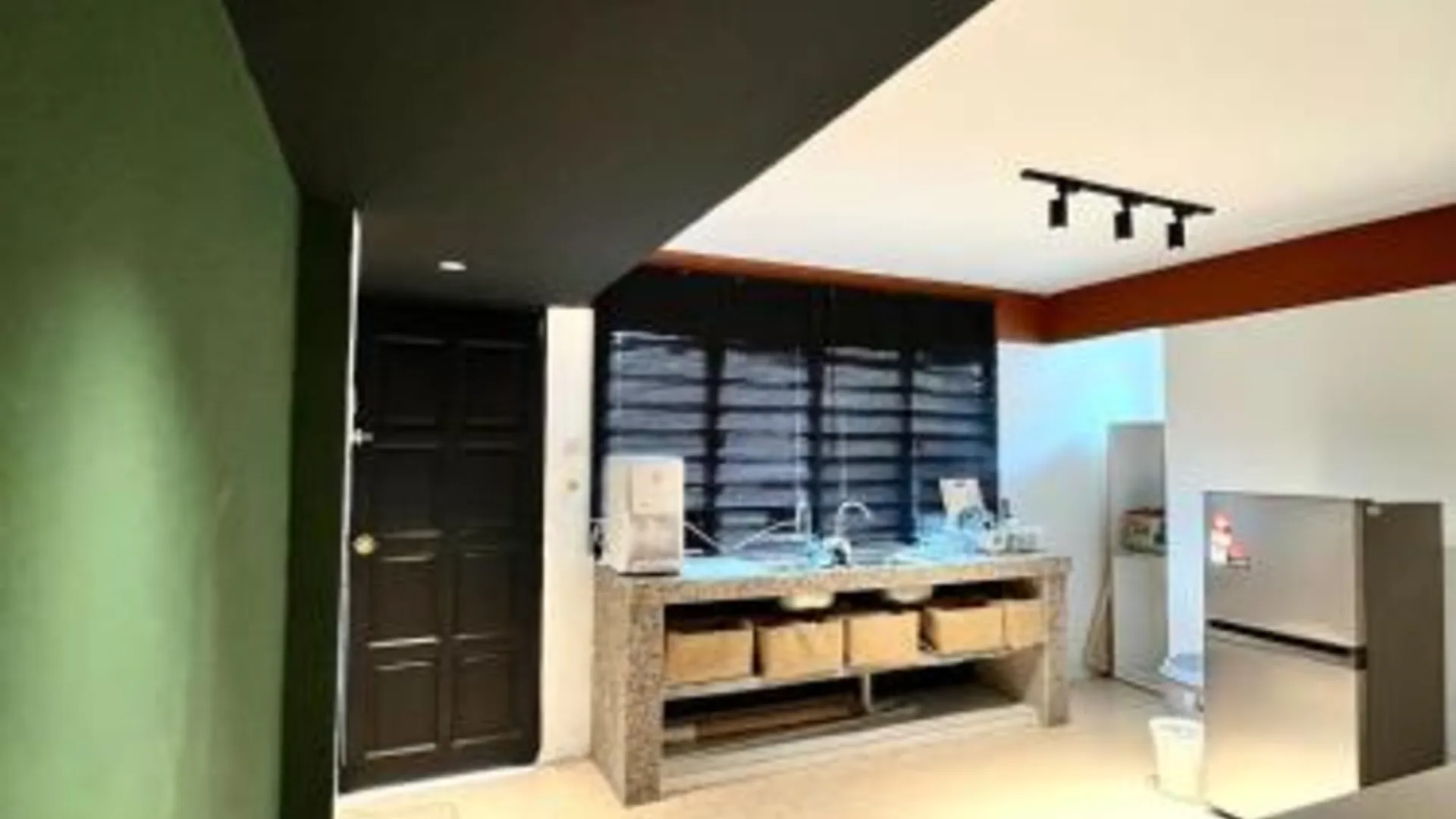 말라카 클레방의 프라이빗 하우스 (2000m², 침실 3개, 프라이빗 욕실 3개) 3성급 게스트하우스 수영장