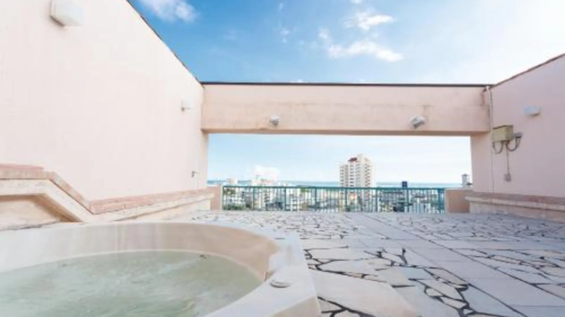 이시가키 호텔 벨 하모니 이시가키아일랜드 2성급 호텔 수영장