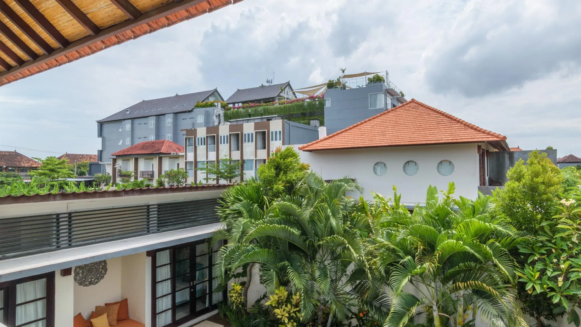 발리 데스티니 빌라 앤 레지던스 4성급 호텔 수영장