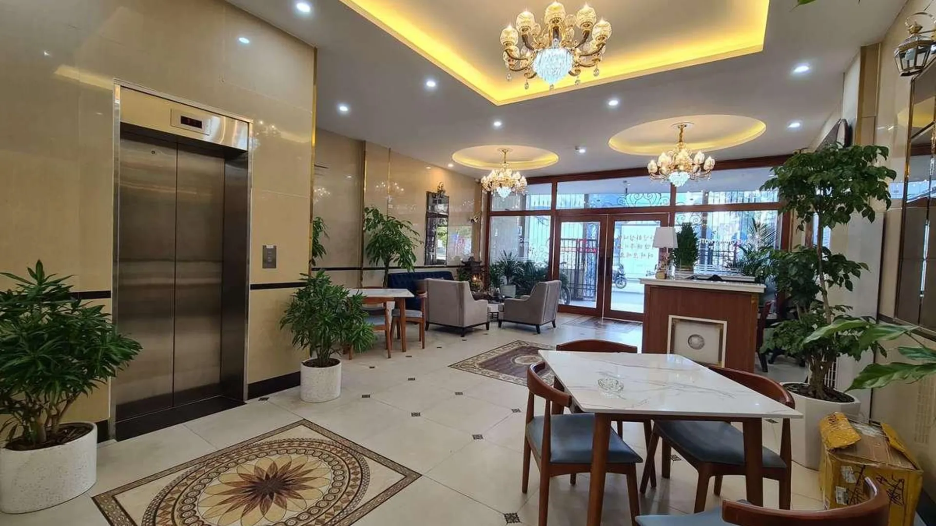 하노이 탄 항 호텔 니어 미 트리 3성급 호텔 수영장