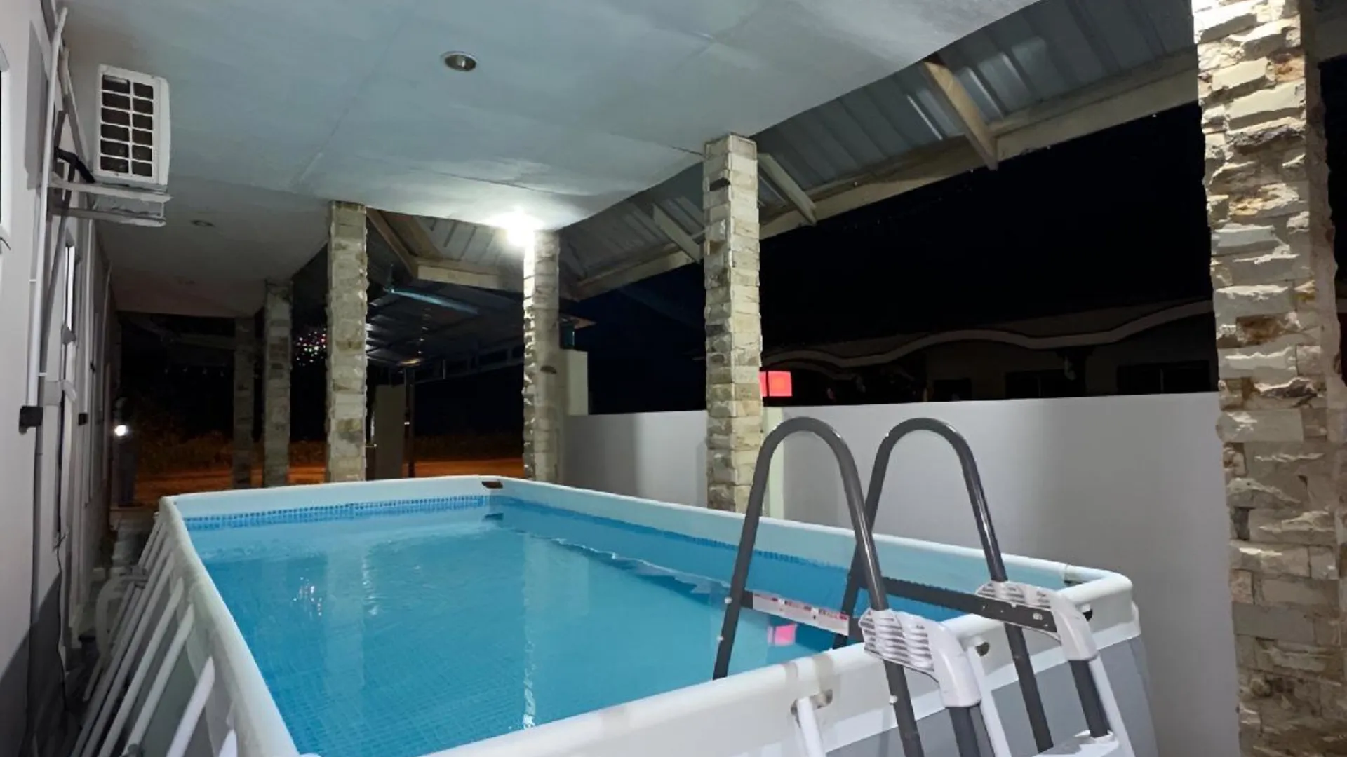 메르싱 반다르 머싱의  (620m², 침실 1개, 프라이빗 욕실 1개) 호텔 로비