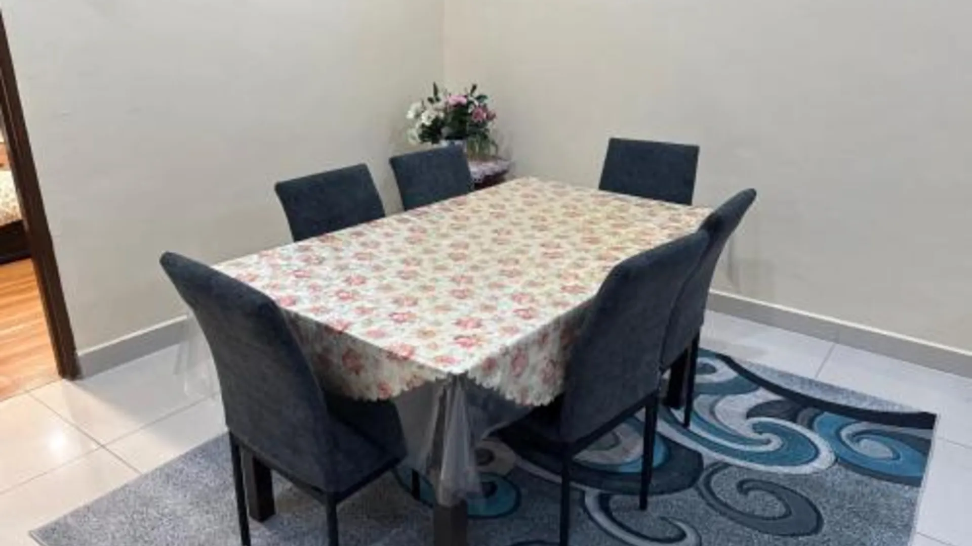 세리 만중 세리 만중의 아파트먼트 (m², 침실 4개, 프라이빗 욕실 4개) 3성급 싱글룸 외관