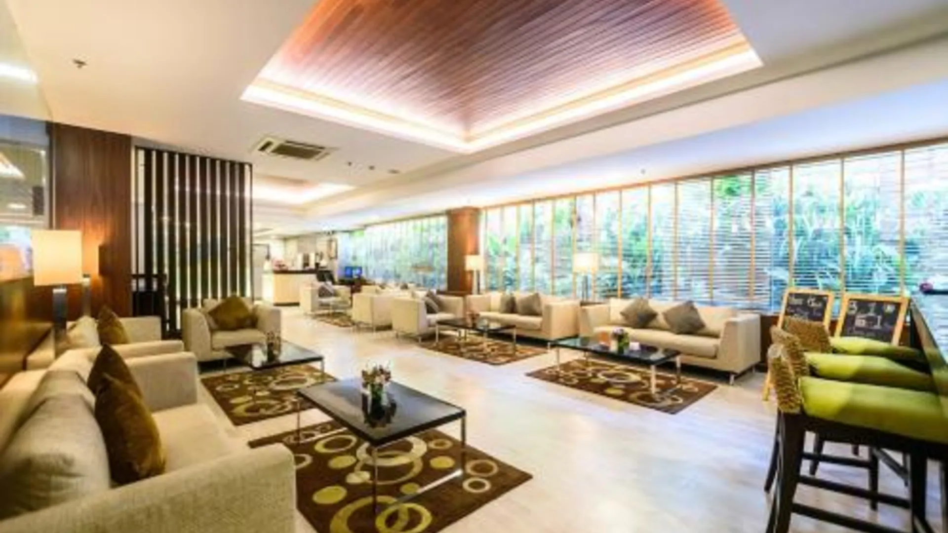 방콕 로하스 레지던스 수쿰빗 2 4성급 호텔 로비
