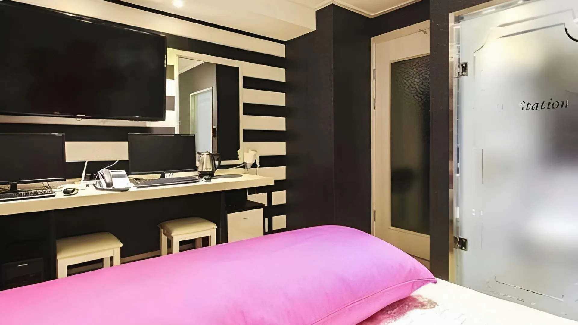 서울 디 스테이션 2성급 호텔 객실