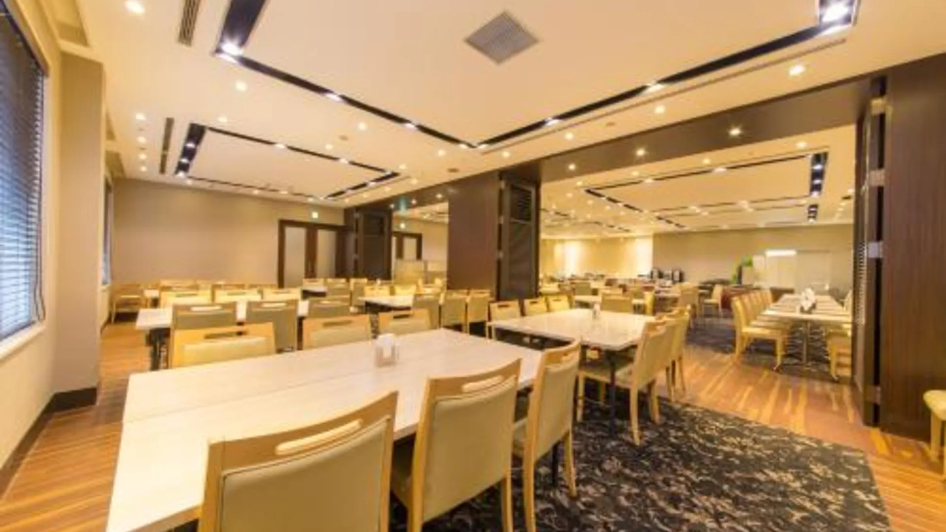 오사카 일쿠오레 난바 호텔 3성급 호텔 외관