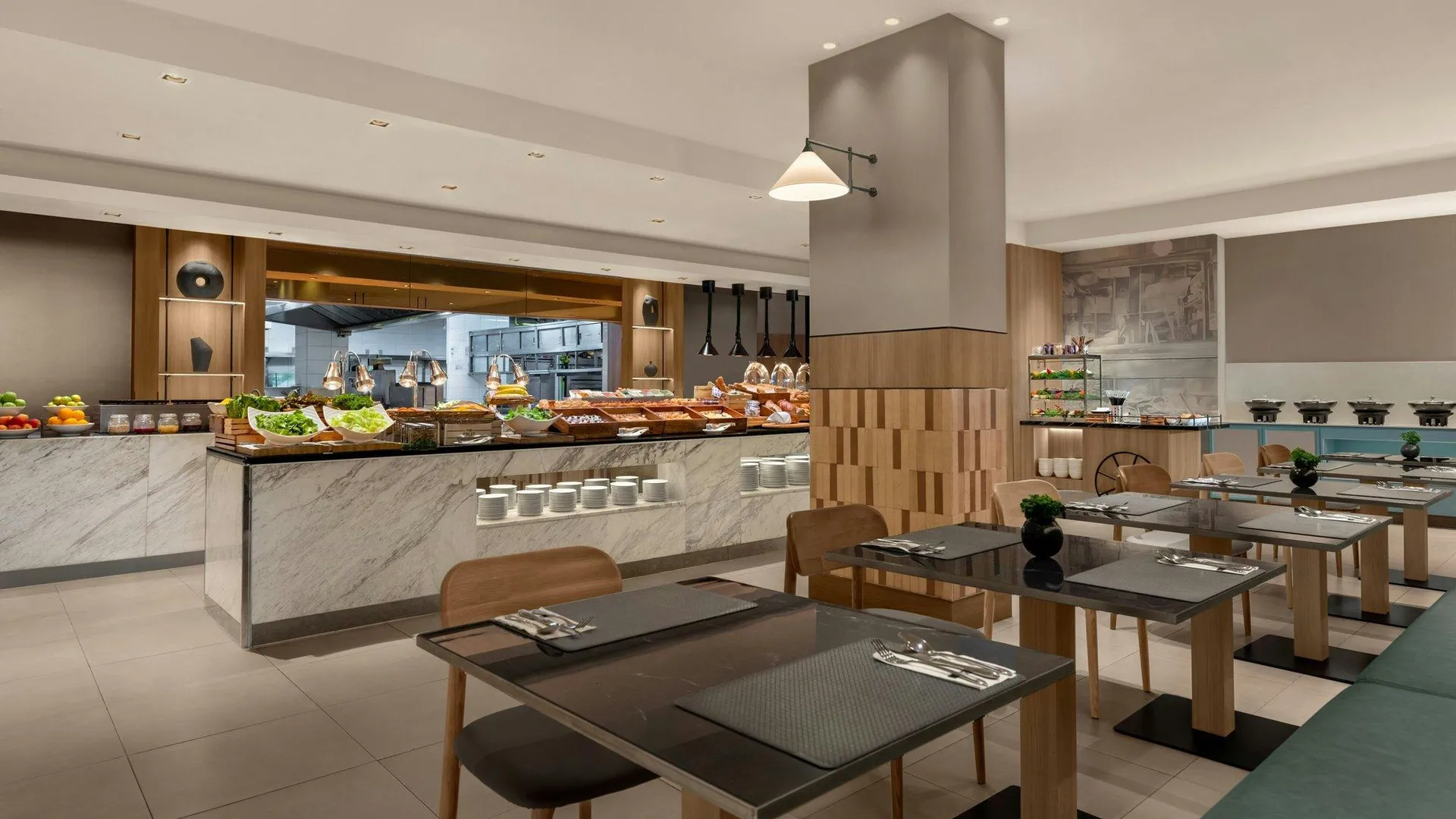 방콕 코트야드 바이 메리어트 방콕 4성급 호텔 스위트룸