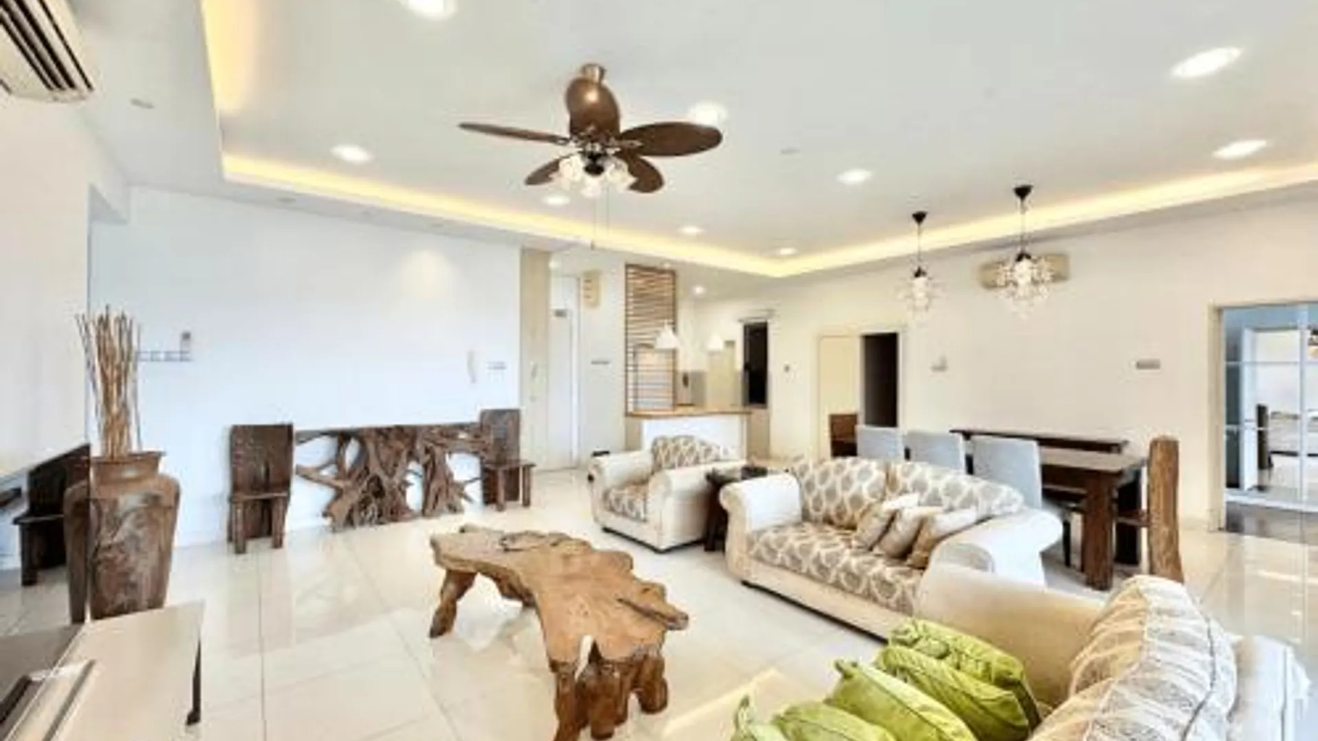 코타키나발루 이마고 KK 타임스퀘어 코타키나발루 4성급 게스트하우스 스위트룸