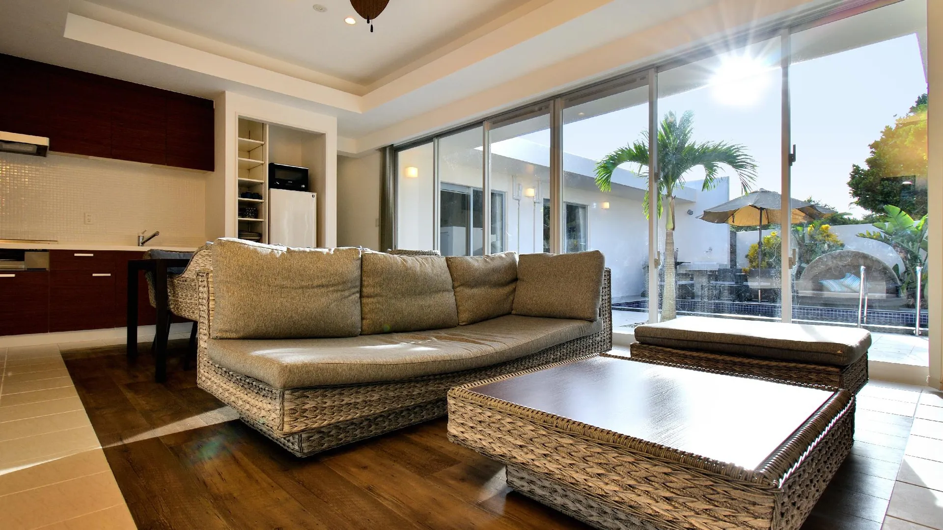 오키나와 본섬 풀 빌라 이마도마리 바이 콜디오 프리미엄 오키나와 본섬 3성급 호텔 스위트룸