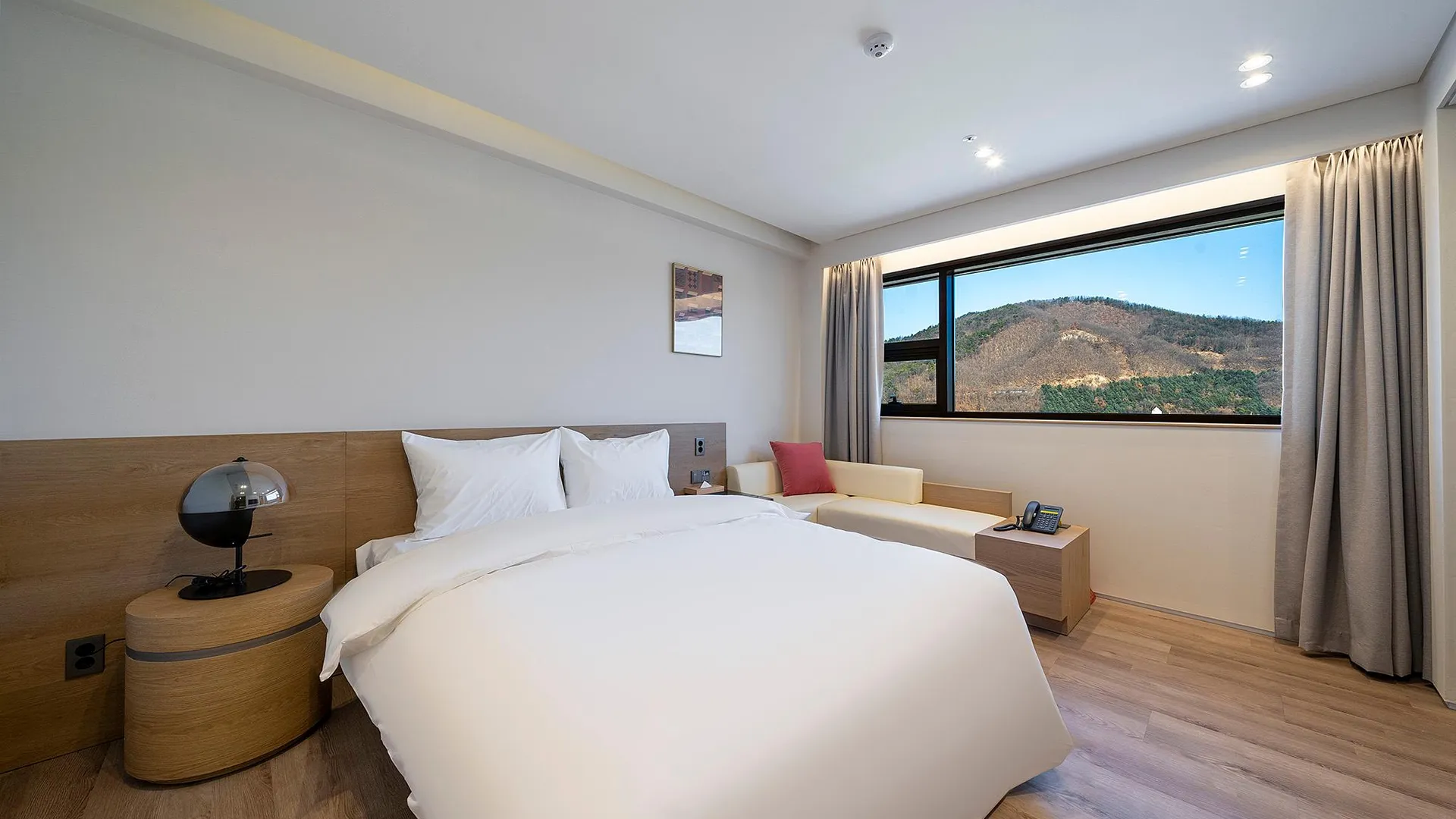 충주 이든 포레 호텔 2성급 호텔 스위트룸