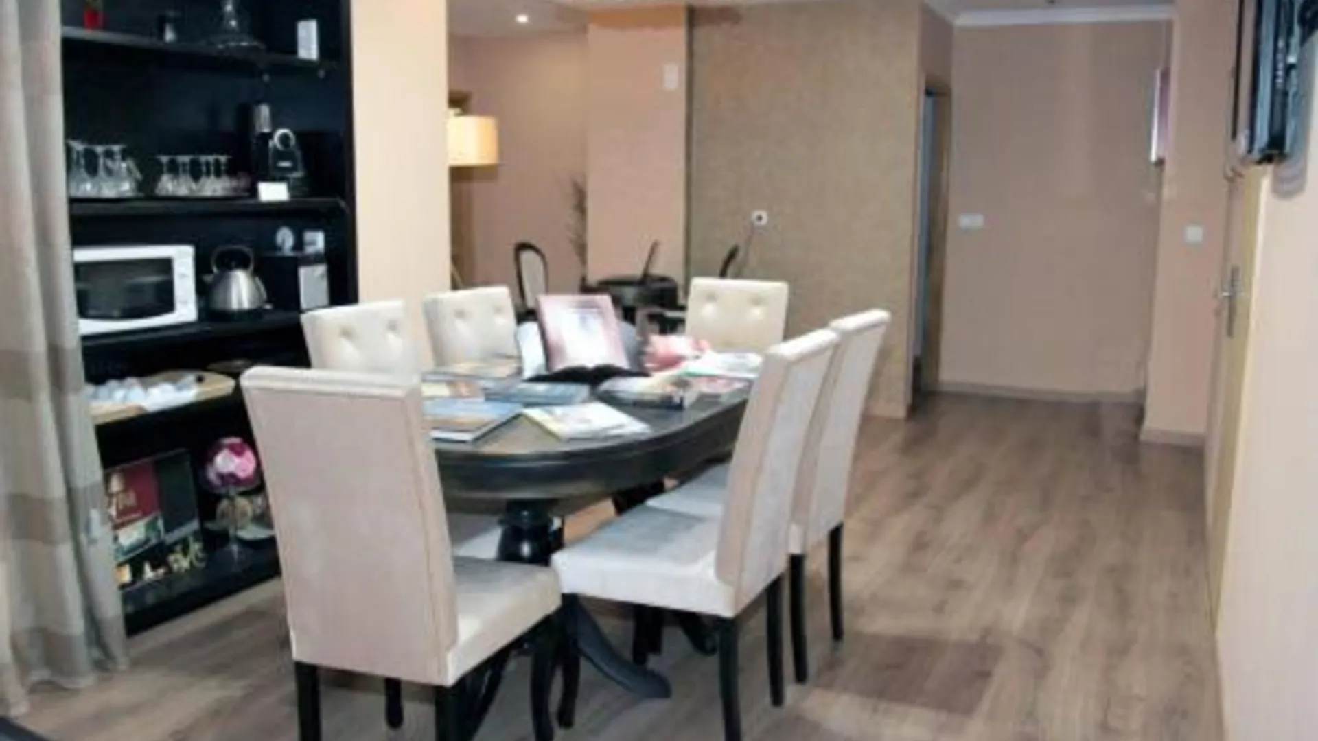 바라간카 Hotel Tulipa 2성급 호텔 로비