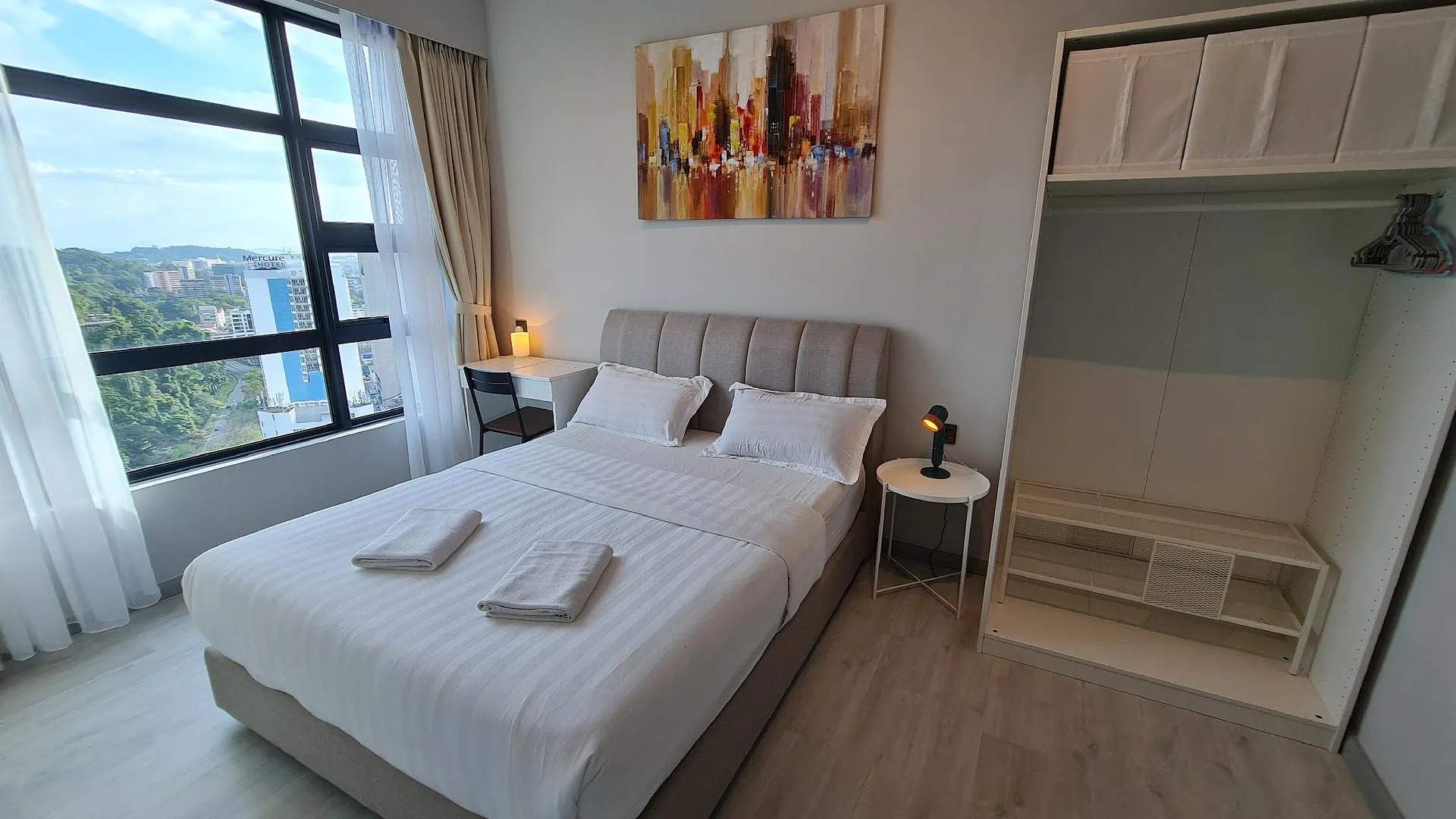 코타키나발루 선셋 씨뷰 베케이션 콘도 @ 제셀턴 퀘이 5성급 호텔 스위트룸