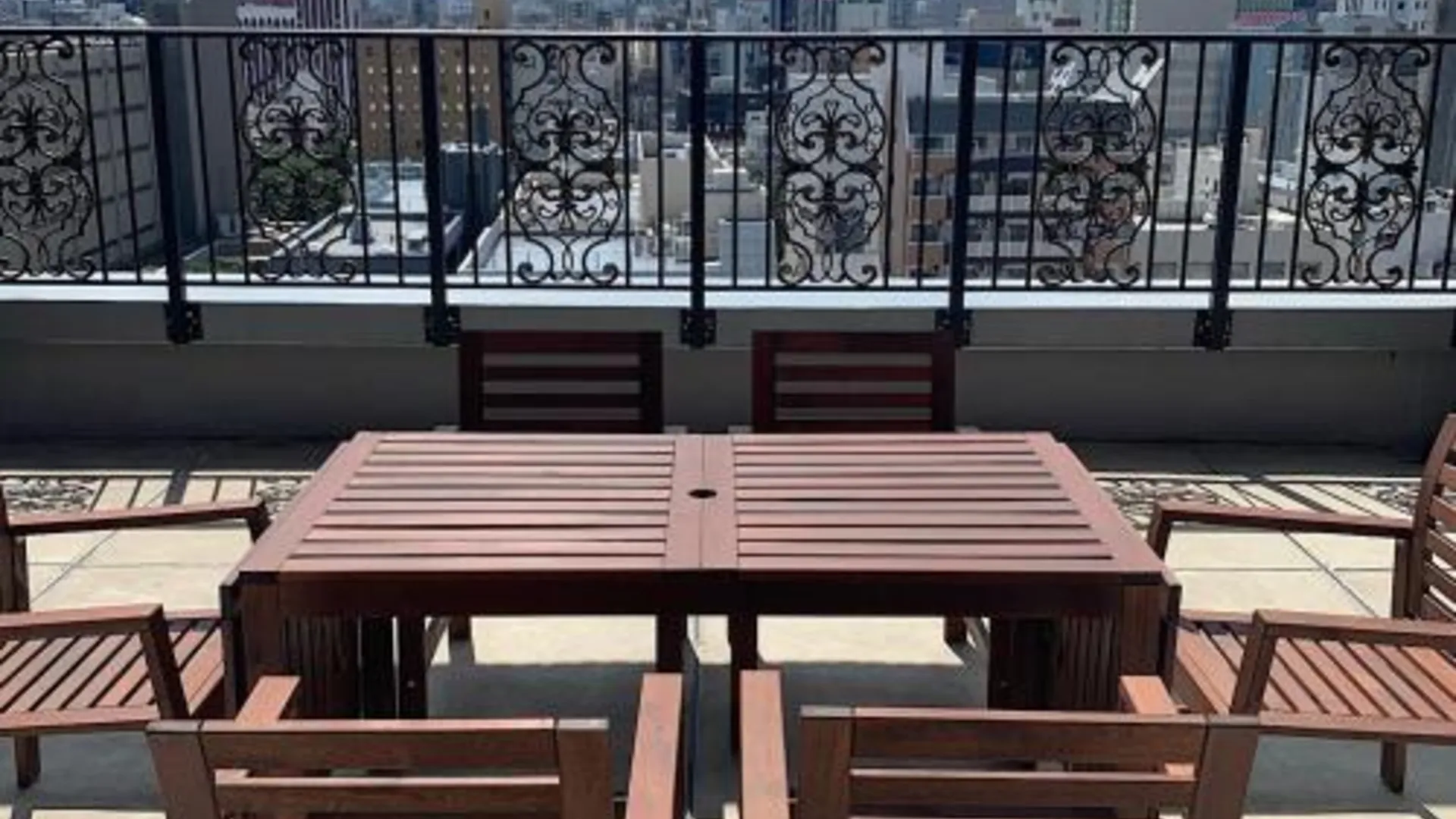 후쿠오카 유러피안 하우스 레이젠 4성급 게스트하우스 수영장